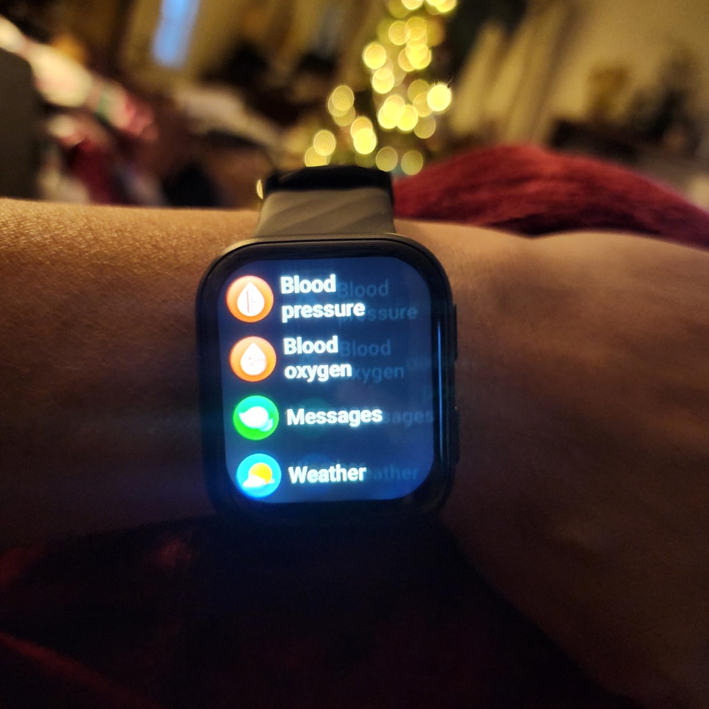 FITVII Health & Fitness Tracker (Answer/Make Calls), Smart Watch with 24/7 Heart Rate and Blood Pressure, Sleep Tracking, Blood Oxygen Monitor, 120+ Sport Modes Activity Tracker for Women Men customer photo 1