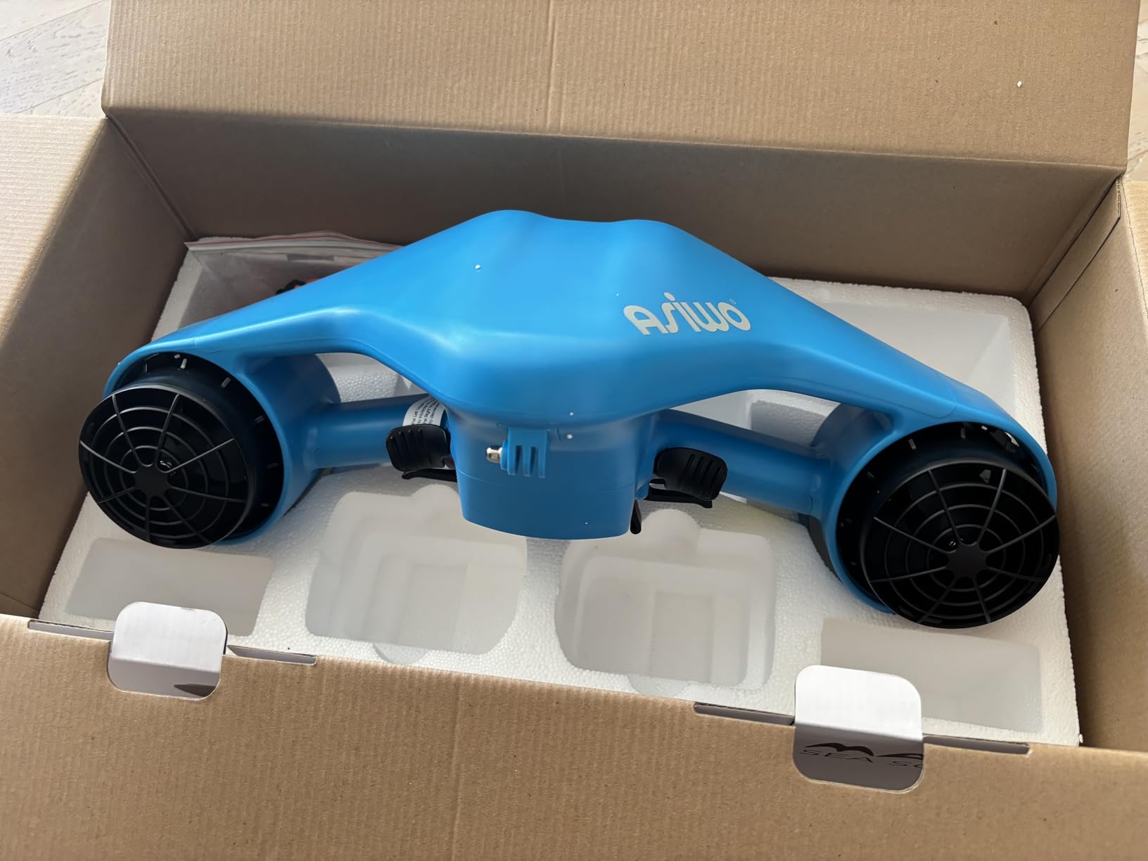 Asiwo Underwater Scooter, Sea Scooter Dual Motors with Action Camera Mount for Kids/Adults, Water Scooter 40M Waterproof for Scuba Diving Snorkeling Pool Sea Adventures customer photo 2