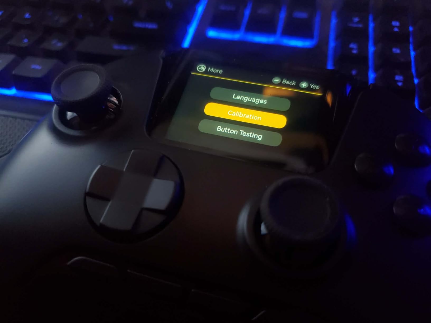 ManbaOne Interactive Screen Wireless Gaming Controller for PC/Switch/Switch 2/iOS/Android, Hall Effect Stick & Trigger, RGB Lighting, Remappable Buttons, 1800mAh with Charging Dock (Black) customer photo 1