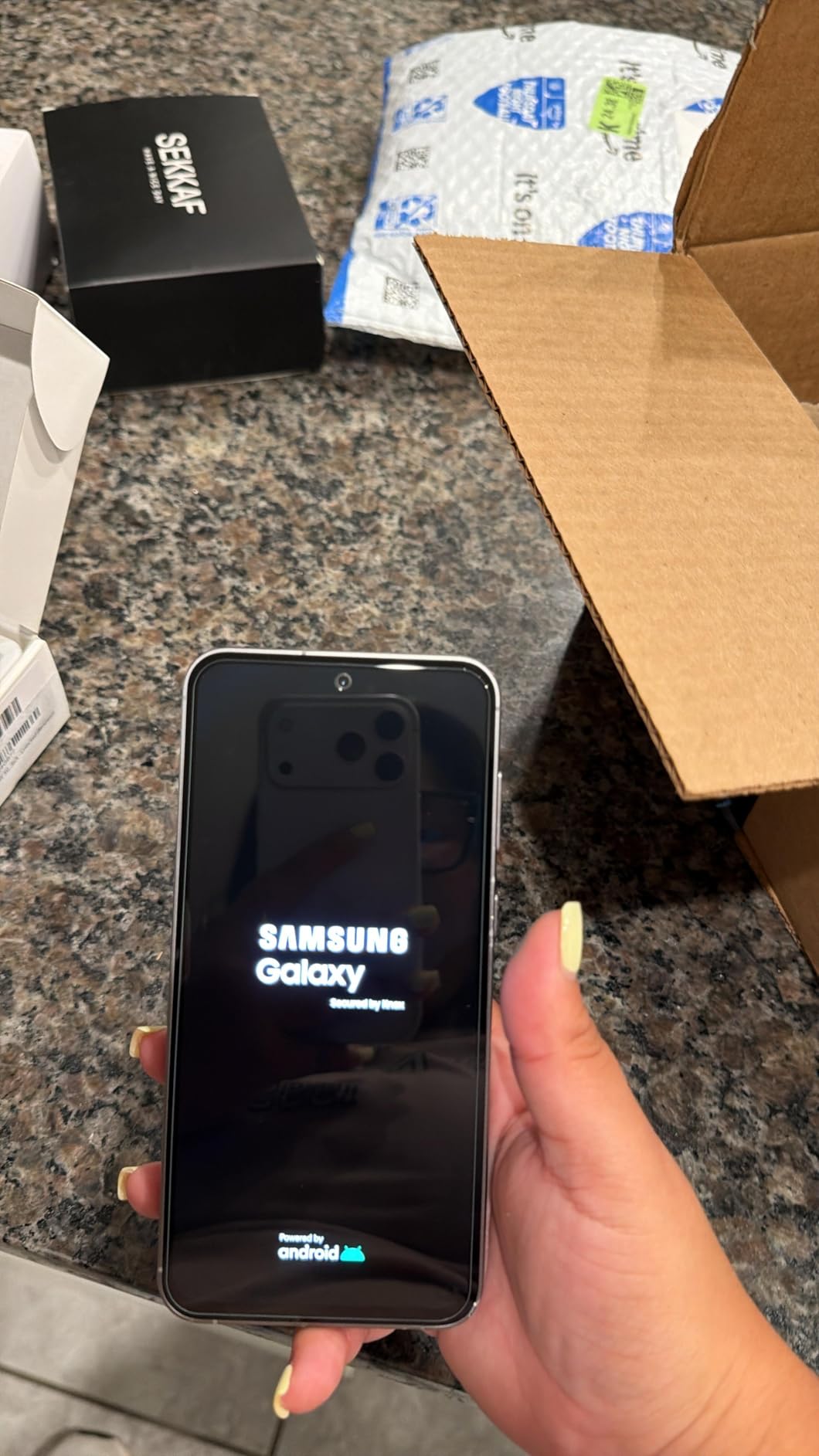 Samsung Galaxy S23 FE 5G, US Version, 128GB, Graphite - T-Mobile (Renewed) customer photo 1