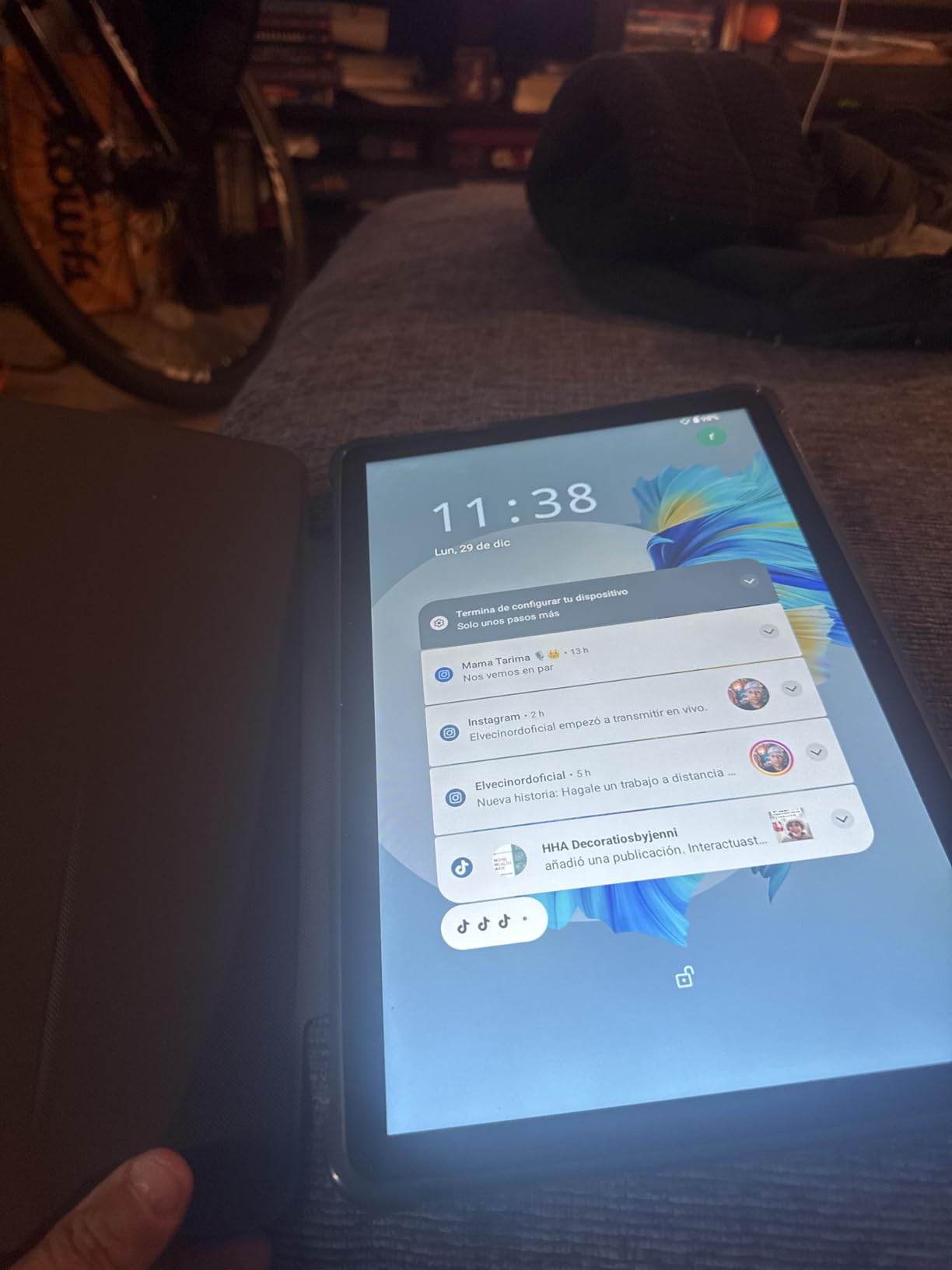 2026 Android 16 Tablet 11inch, Face Unlock, 18W Fast Charging, 32GB+128GB+1TB Expand, Octa-core CPU, 8000mAh Large Battery, WiFi6, Touchscreen Display, Widevine L1 Tableta, Blue customer photo 1
