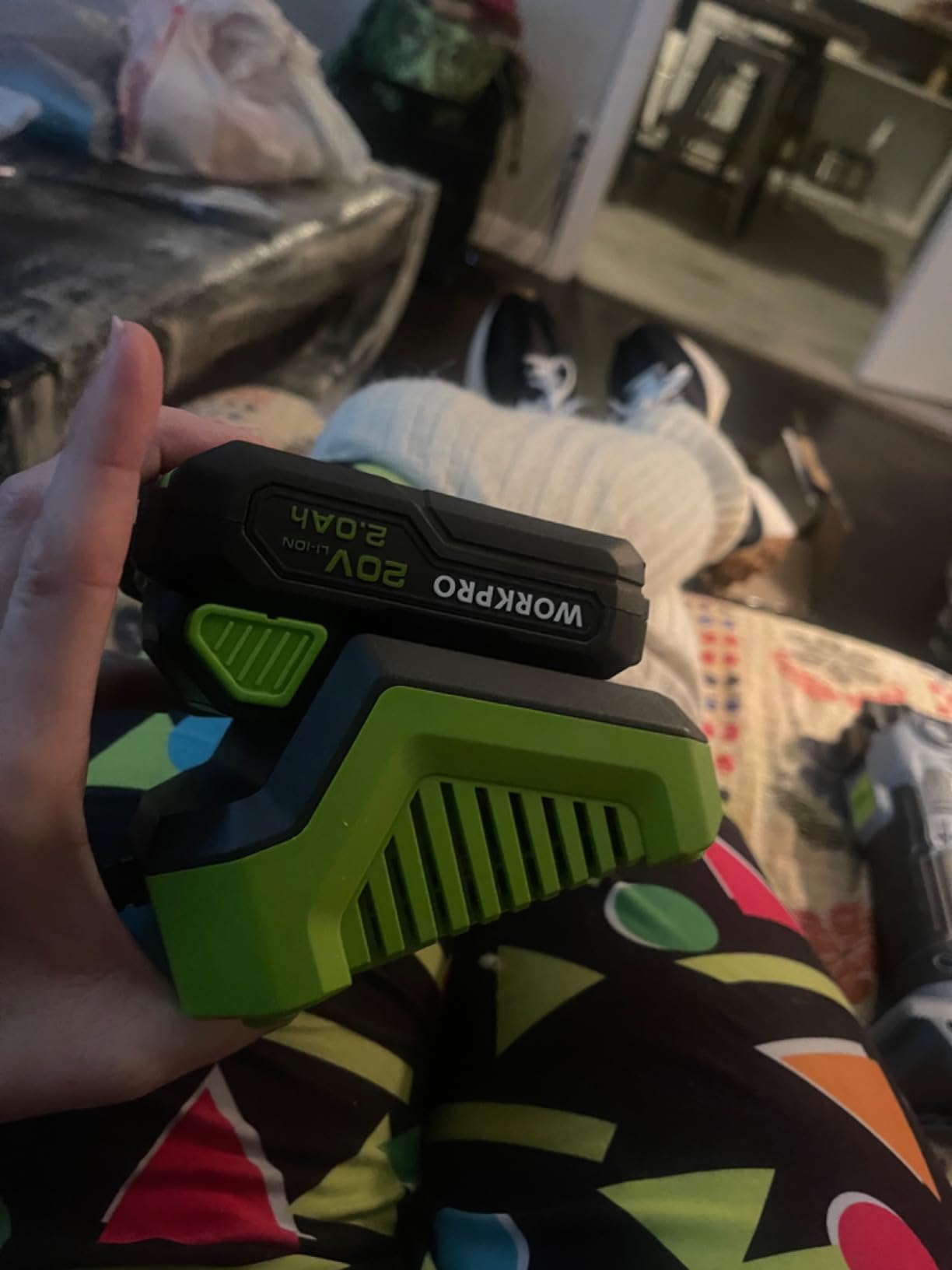 WORKPRO 20V Oscillating Tool Kit, Cordless and Brushless 19,000 RPM Orbiting Multi Tool with 6 Variable Speeds, 3.6°Oscillation Angle, 21pcs Saw Accessories, 1 Rechargeable Battery and Carrying Bag customer photo 1