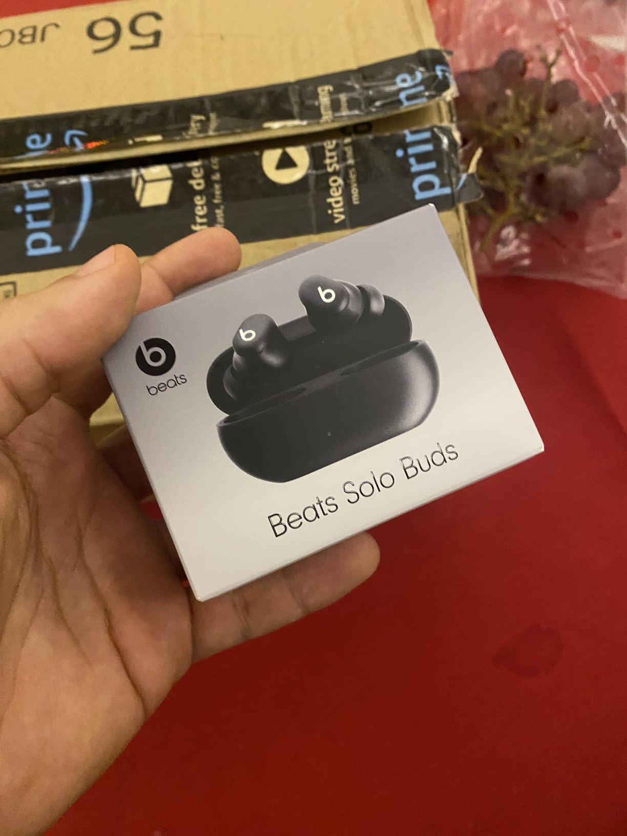 Beats Solo Buds - Wireless Bluetooth Earbuds | 18 Hours of Battery Life | Apple & Android Compatibility | Built-in Microphone - Matte Black customer photo 2