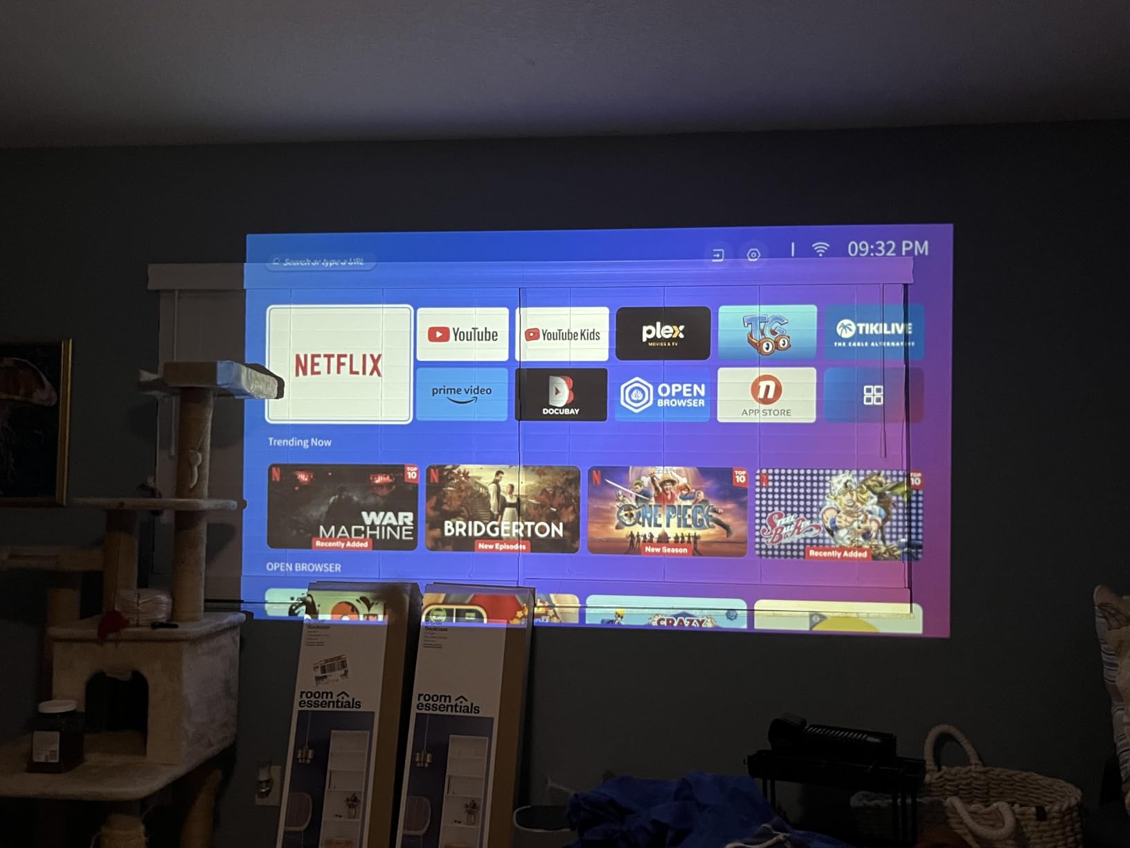 Aurzen EAZZE D1 Smart Projector with WiFi and Bluetooth, Officially-Licensed APP, Auto Focus/Keystone, Dolby Audio 16W Speakers, Native 1080P, HDR10, 4K Support, Portable Mini Outdoor Movie Projector customer photo 2