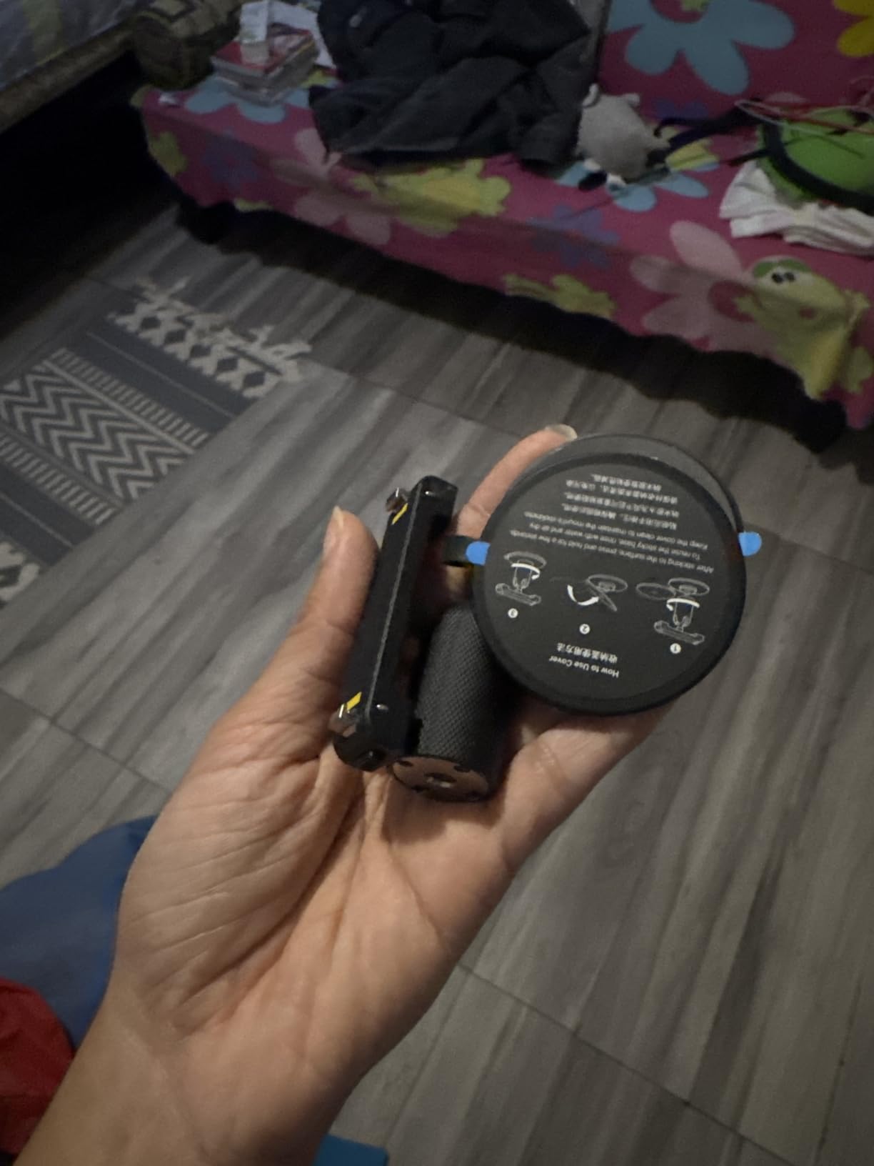 Insta360 GO 3S - 128 GB White 4K Tiny Portable Vlogging Camera, Hands-Free POVs, Mount Anywhere, Stabilization, 140 Min Battery Life, 10m Waterproof, Apple Find My, Pet POV customer photo 1