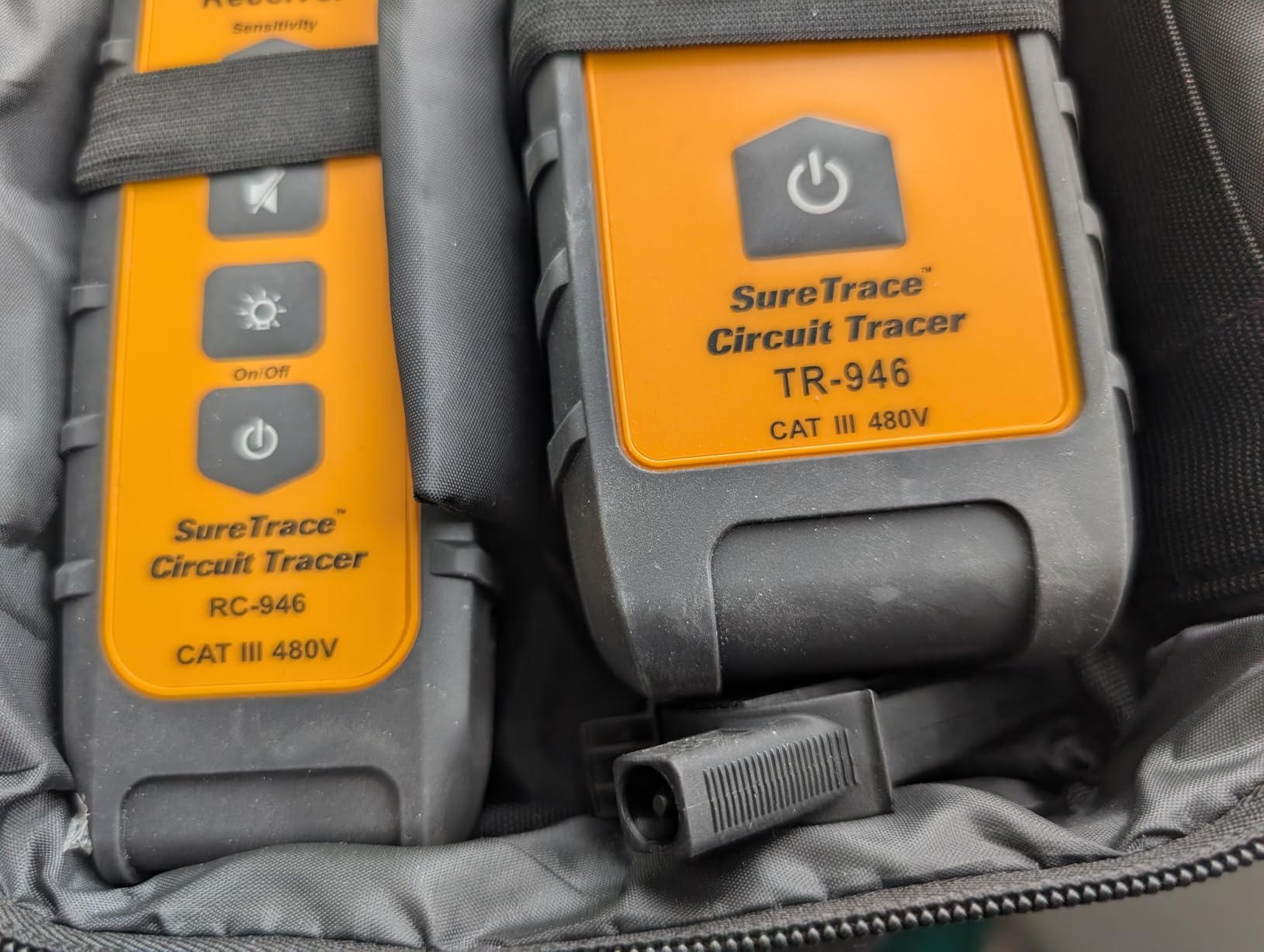 Ideal Electrical SureTrace Digital Circuit Tracer (61-946) 0-480 Volts AC/DC with Backlit Display - Find Breakers, Fuses, Wires, Dead Shorts, and Splice Errors customer photo 1