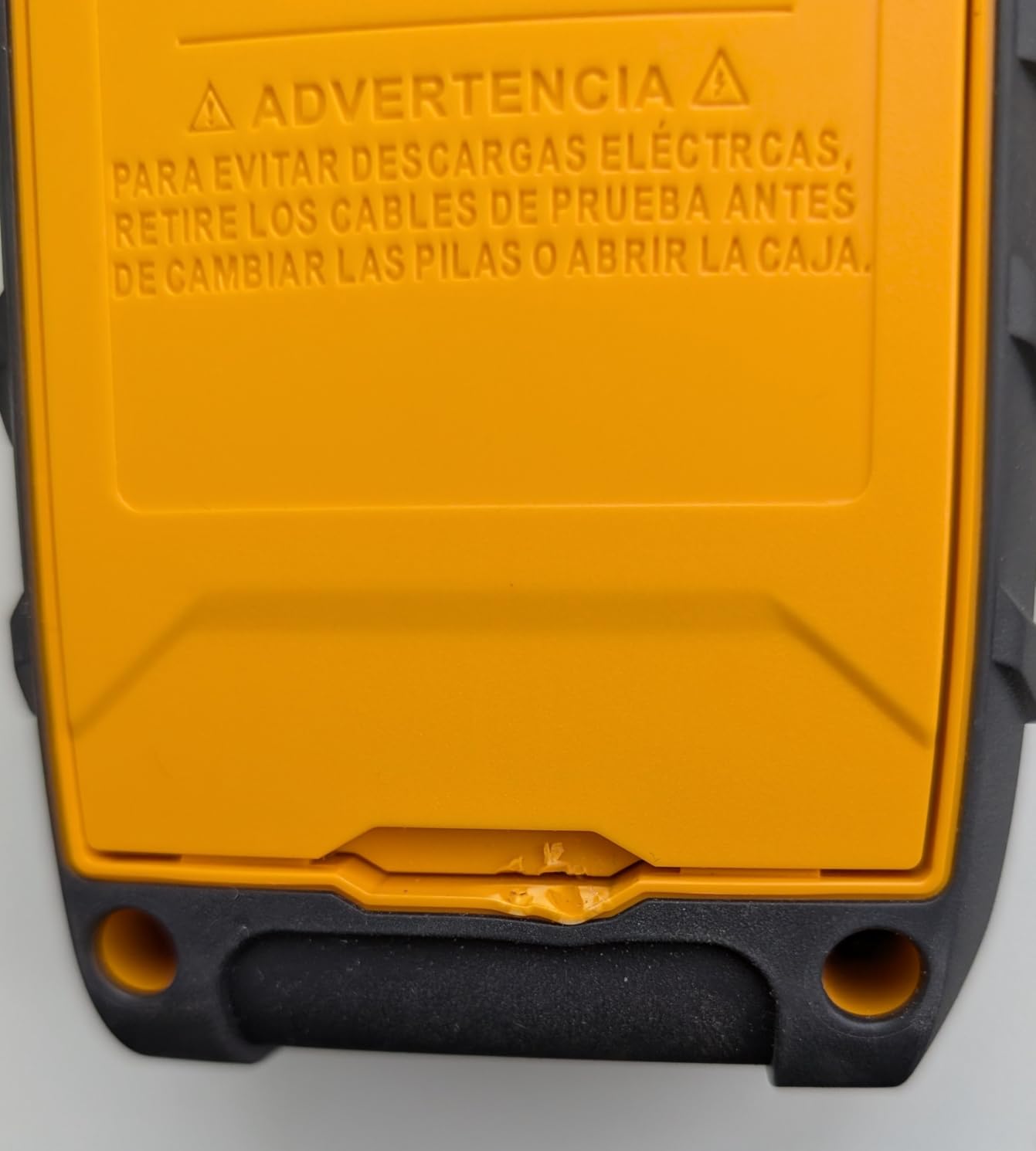 Ideal Electrical SureTrace Digital Circuit Tracer (61-946) 0-480 Volts AC/DC with Backlit Display - Find Breakers, Fuses, Wires, Dead Shorts, and Splice Errors customer photo 2