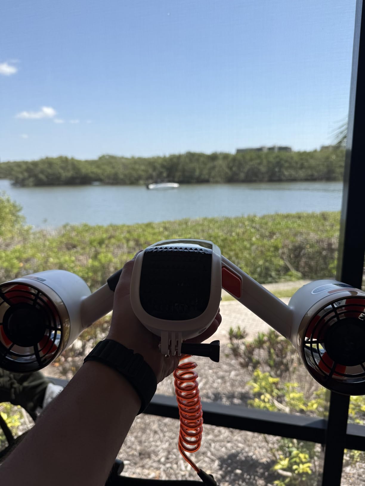 sublue Mix Pro Dual Motor Underwater Scooter - 2 Speed Modes, 60 Min Runtime, 131ft Depth with Camera Mount & Low Battery Alarm for Pool, Diving, Snorkeling - Water Scooter for Adults customer photo 1