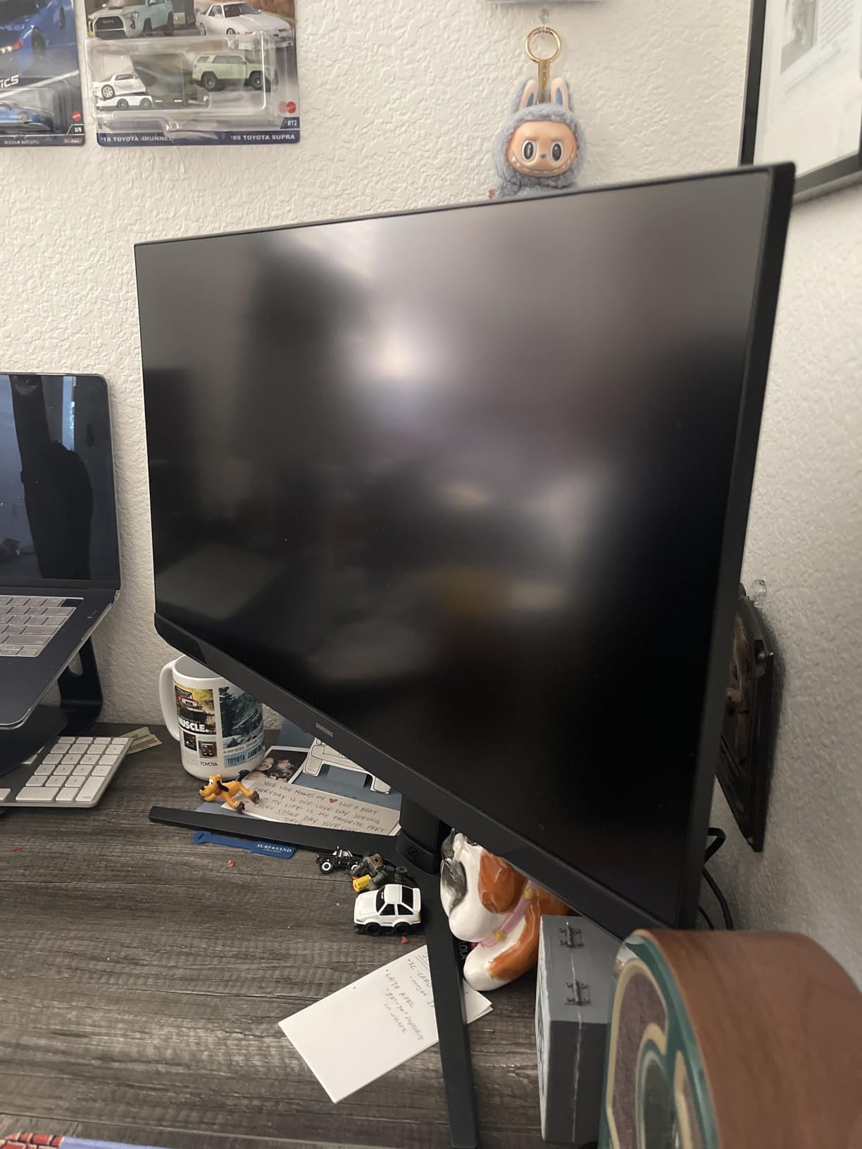 Samsung 24-Inch Odyssey G3 (G30D) Series FHD Gaming Monitor, 1ms, 180Hz, AMD FreeSync, Adjustable Stand, Black Equalizer, Virtual Aim Point, Eye Saver Mode, Flicker-Free, LS24DG302ENXZA customer photo 1