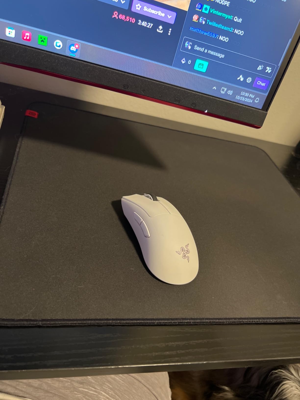 BenQ Zowie G-SR-SE Bi Large Esports Gaming Mouse Pad, Humidity Resistance Color Cloth, Smooth Glide Feeling with Steady Control, Non-Stitched Edges, Uniform high-Density Rubber customer photo 2