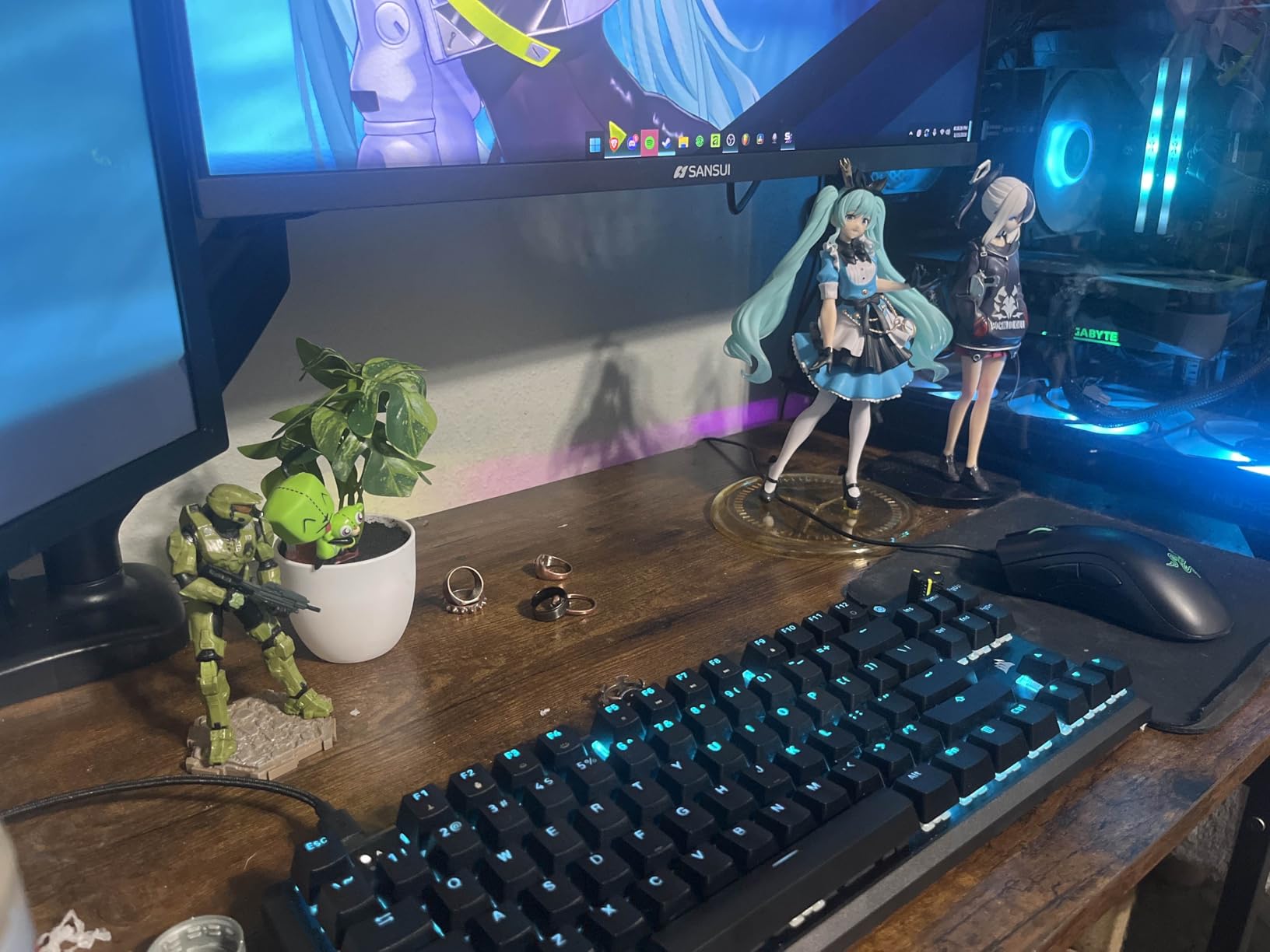 Corsair K70 CORE TKL RGB Tenkeyless Mechanical Wired Gaming Keyboard - Pre-Lubed MLX Red v2 Linear Switches, SOCD, ABS Double-Shhot Keycaps, Sound Dampening, 1000Hz Polling, QWERTY NA - Black customer photo 1