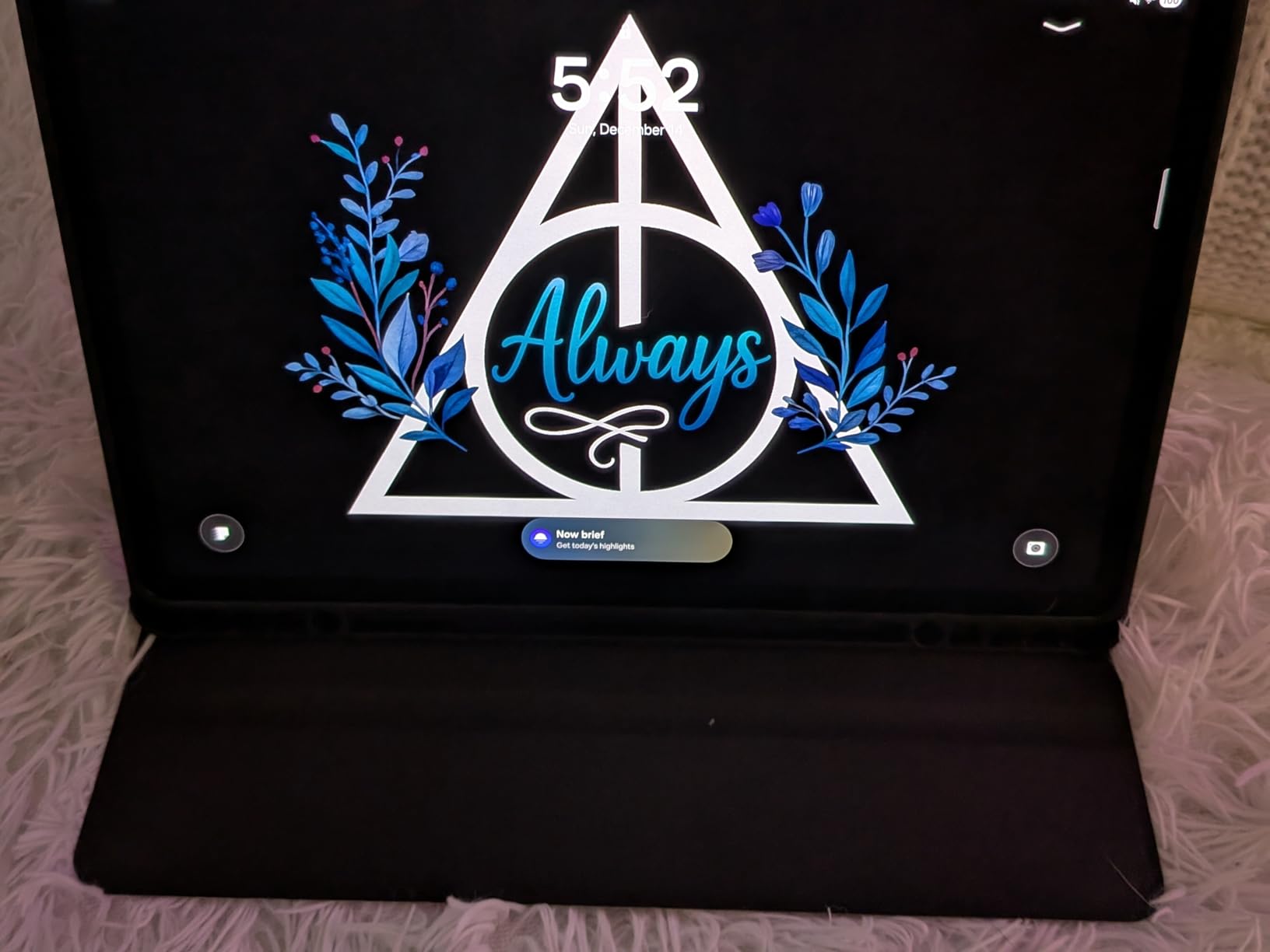 Samsung Galaxy Tab S10+ Plus 12.4 inch 256GB Android Tablet, Galaxy AI Tools, Circle to Search, AMOLED 2X Display, S Pen for Note-Taking customer photo 1