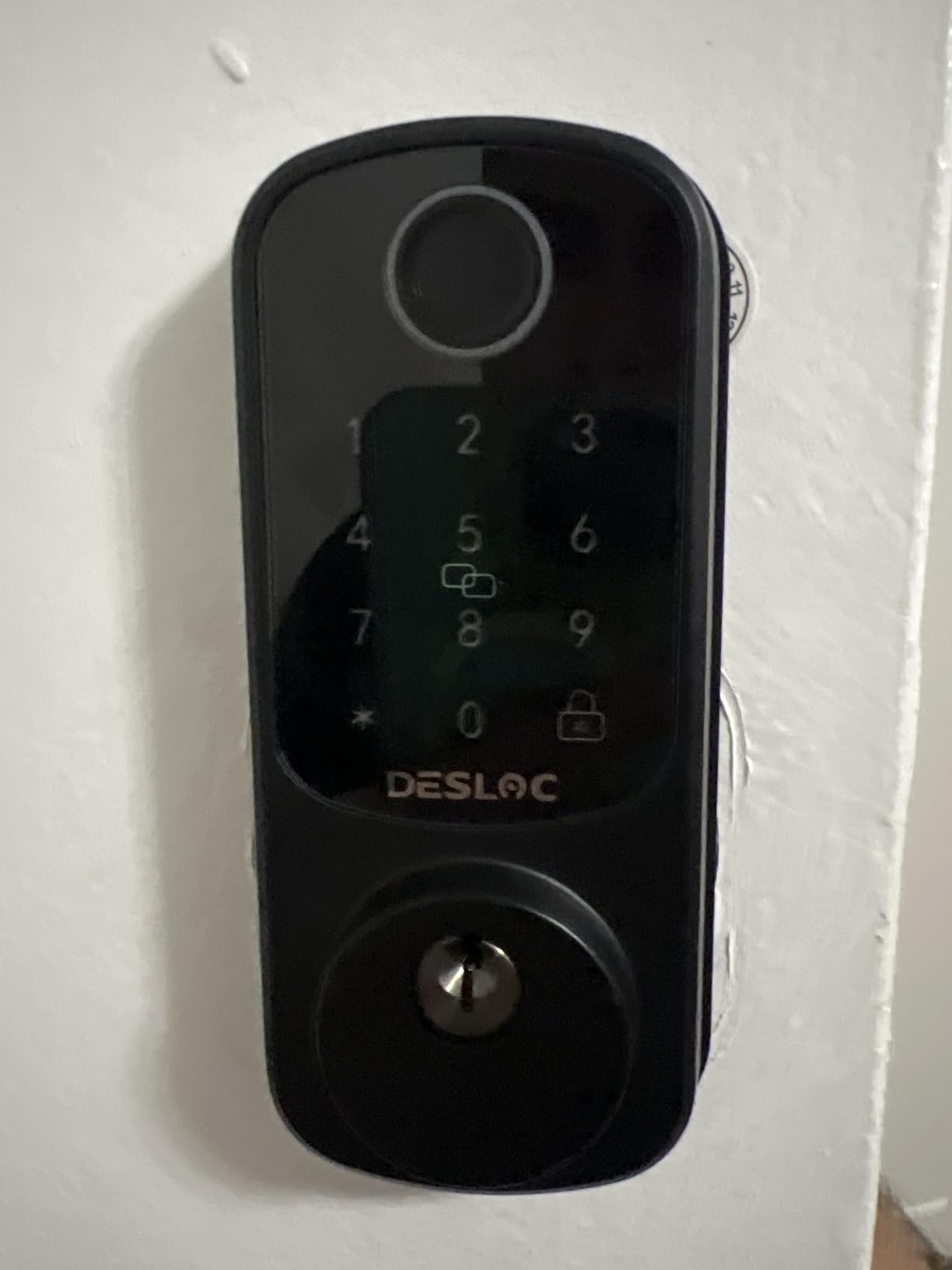 DESLOC Smart Door Lock B200, Smart Deadbolt Lock, Keyless Entry Door Lock, Fingerprint Smart Lock, Smart Locks for Front Door, App Control, Touchscreen Keypad Deadbolts, 12-Month Battery, BHMA Grade3 customer photo 1