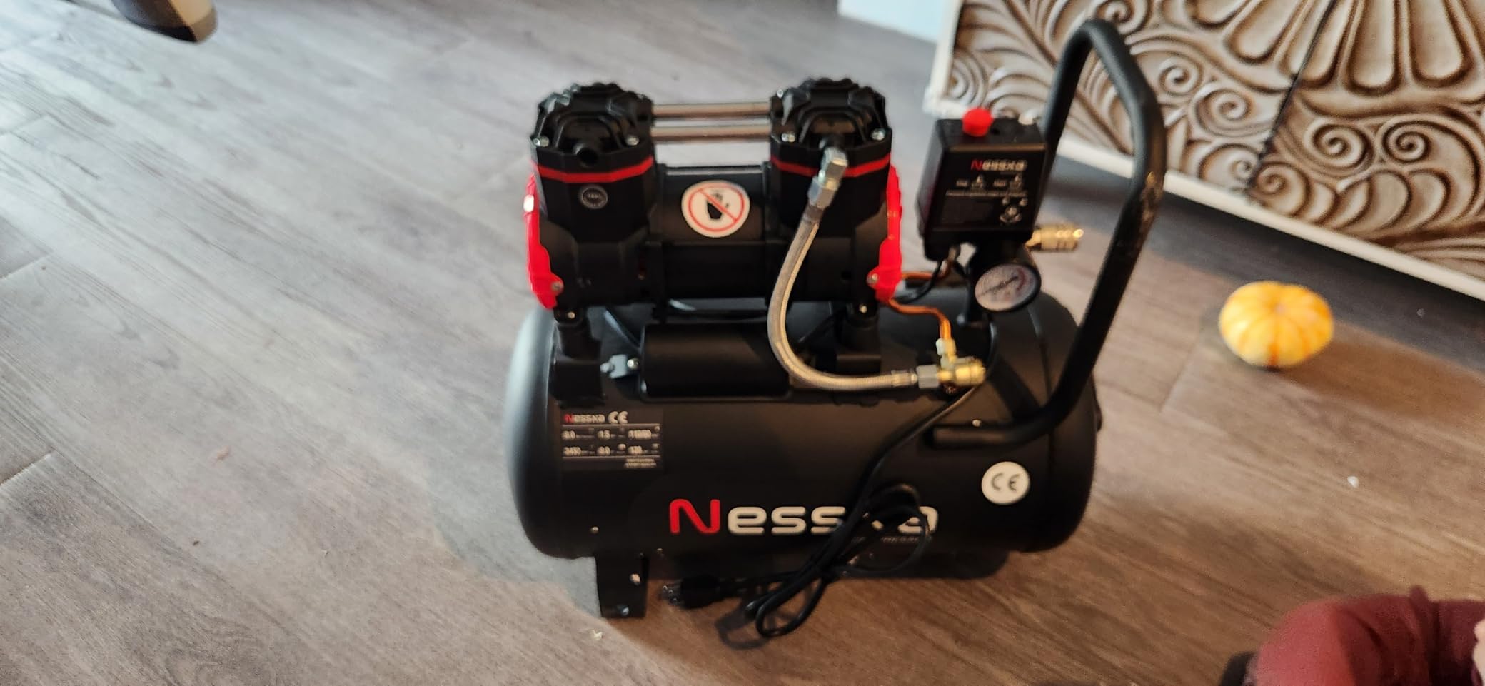 8 Gallon Ultra Quiet Air Compressor, 1.5HP 4.52 CFM, Max 115 PSI Oil-Free Air Compressor Tank, 110V/60hz, 70dB Air Compressor for Car Repair, Spray Painting, Woodwork Nailing customer photo 2