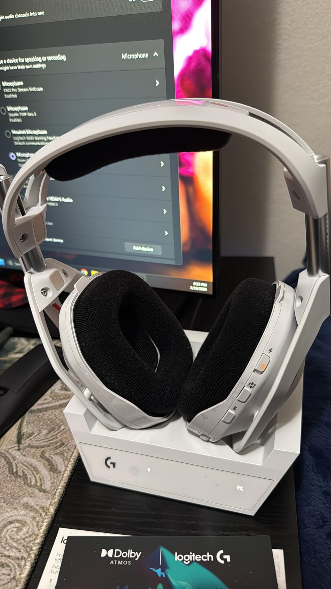 Astro A50 Multi-Platform Wireless Gaming Headset + Base Station for PS5/Xbox/PC: PLAYSYNC Audio Switcher, <16bit/48kHz (Console), <24bit/48kHz (PC), 24hr Battery, 2.4GHz & BT - Black customer photo 1