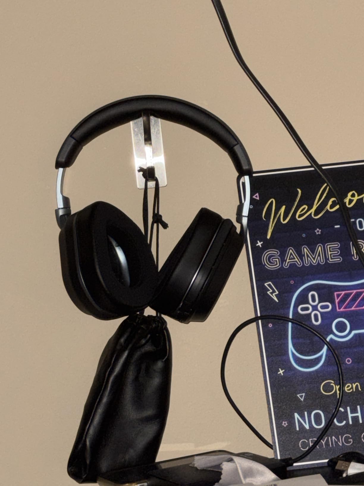 Turtle Beach Stealth 700 Gen 3 Wireless Multiplatform Amplified Gaming Headset for Xbox Series X|S, Xbox One, PC, PS5, Mobile - 60mm Drivers, AI Noise-Cancelling Mic, Bluetooth, 80-Hr Battery - Cobalt customer photo 1