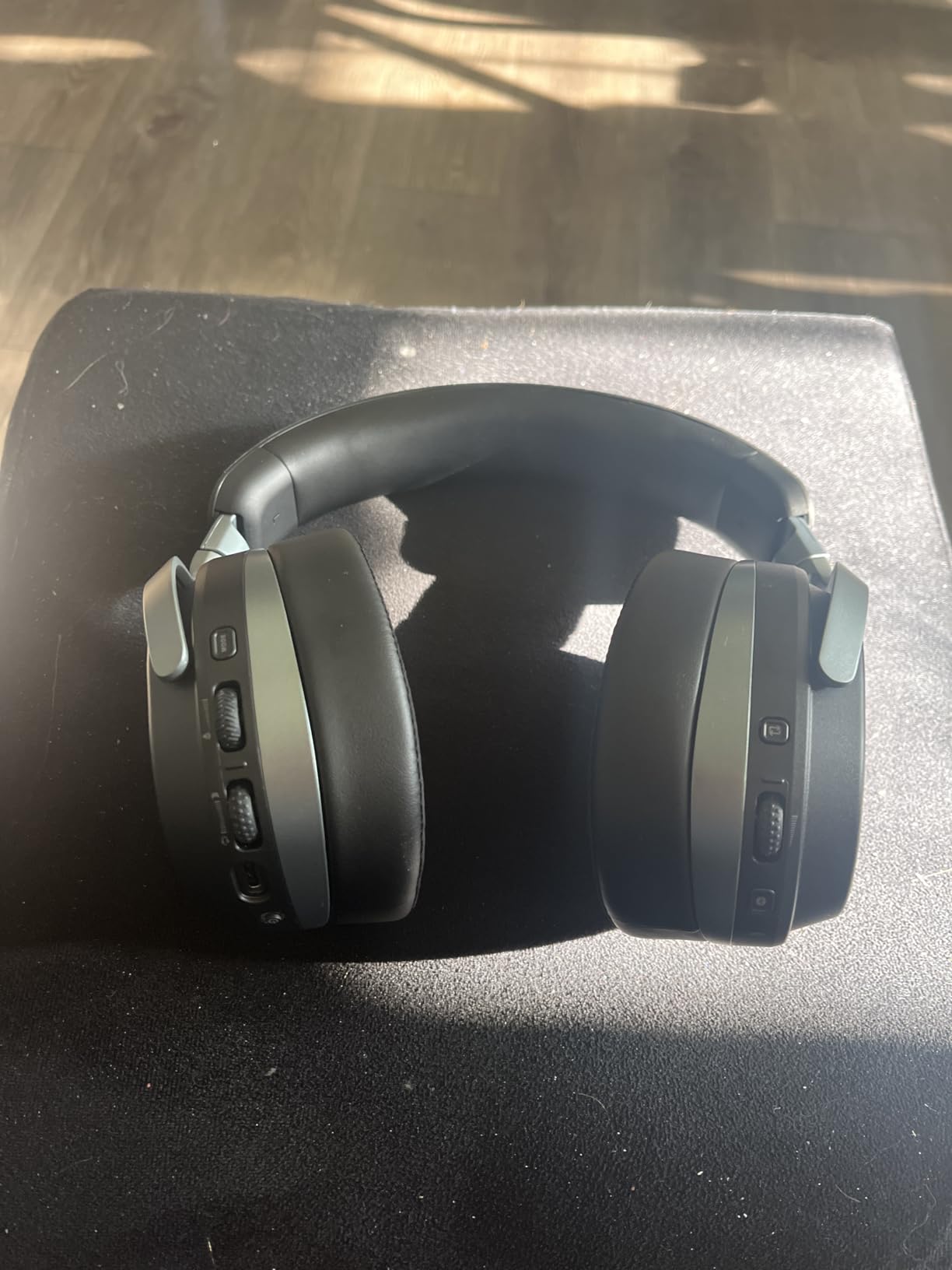 Turtle Beach Stealth 700 Gen 3 Wireless Multiplatform Amplified Gaming Headset for Xbox Series X|S, Xbox One, PC, PS5, Mobile - 60mm Drivers, AI Noise-Cancelling Mic, Bluetooth, 80-Hr Battery - Cobalt customer photo 2