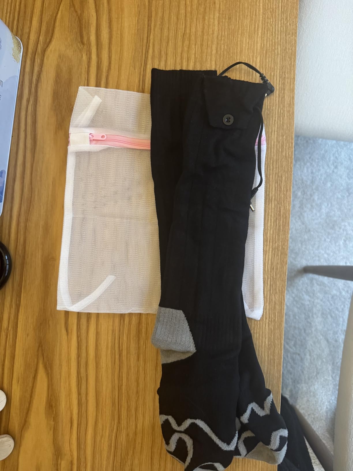 Heated Sock, Heated Socks for Women Men,4 Heat Adjustment,5000mAh Rechargeable Electric Heated Socks, Winter Warm Thermal Socks Unisex Foot Warmers for Skiing Hiking Riding Camping customer photo 1