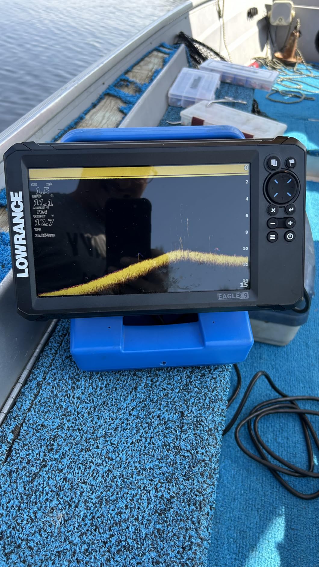 Lowrance Eagle Eye 9-inch Fishfinder with Live Sonar, Chirp Sonar and DownScan with Fish Reveal customer photo 1