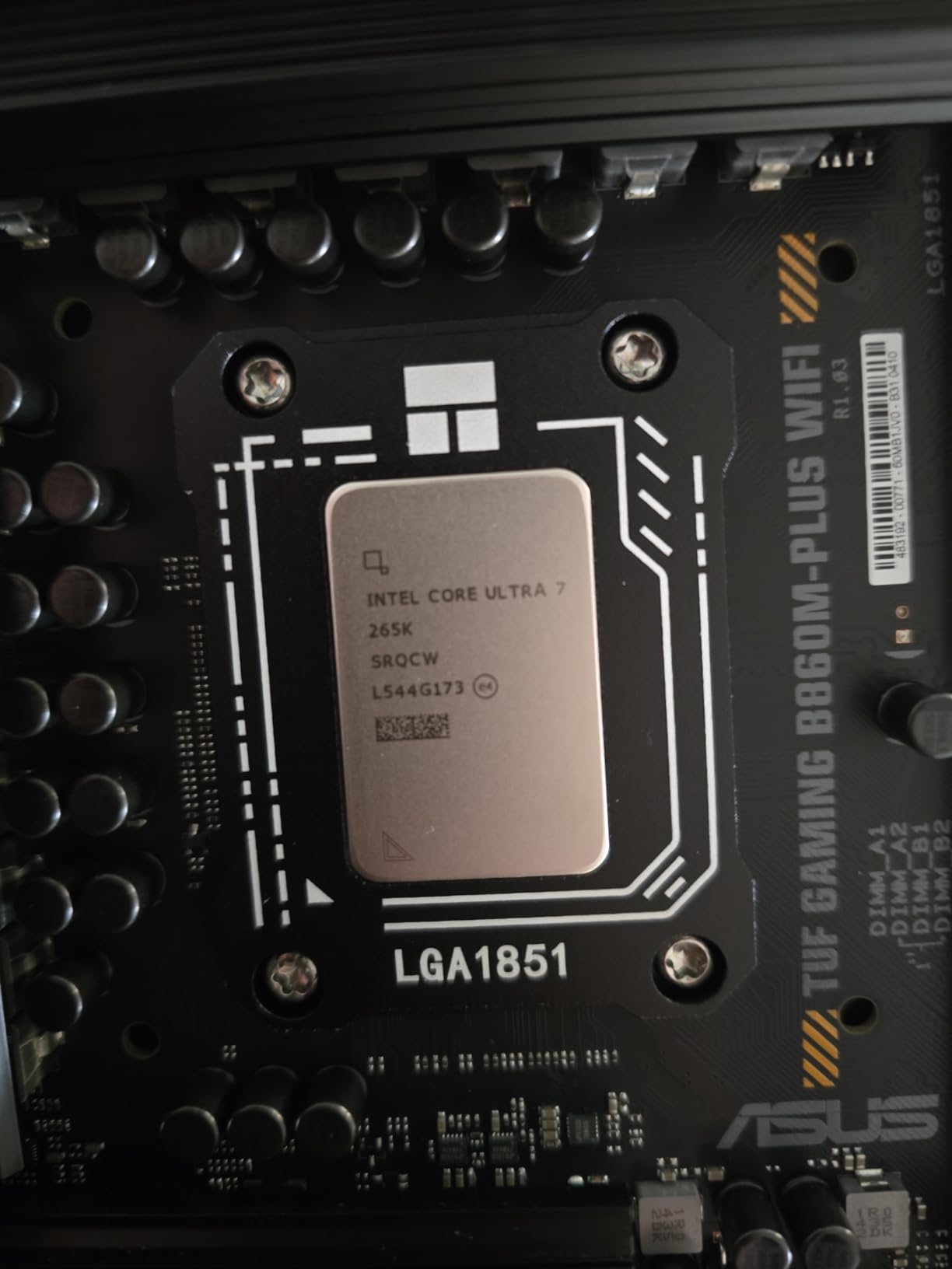 Core Ultra 7 Desktop Processor 265K - 20 cores (8 P-cores + 12 E-cores) up to 5.5 GHz customer photo 2