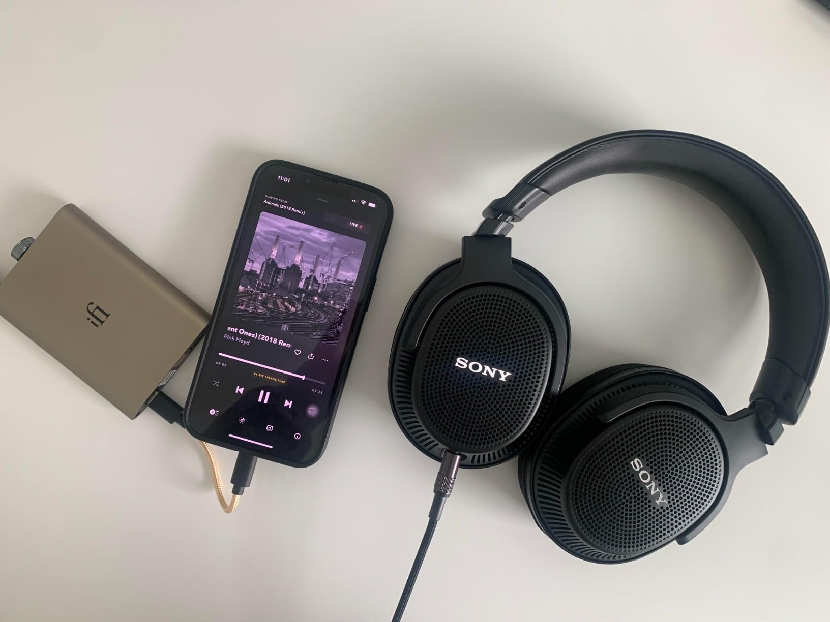 iFi Hip-dac 3 Portable USB DAC Headphone Amplifier (Black Stealth) customer photo 1