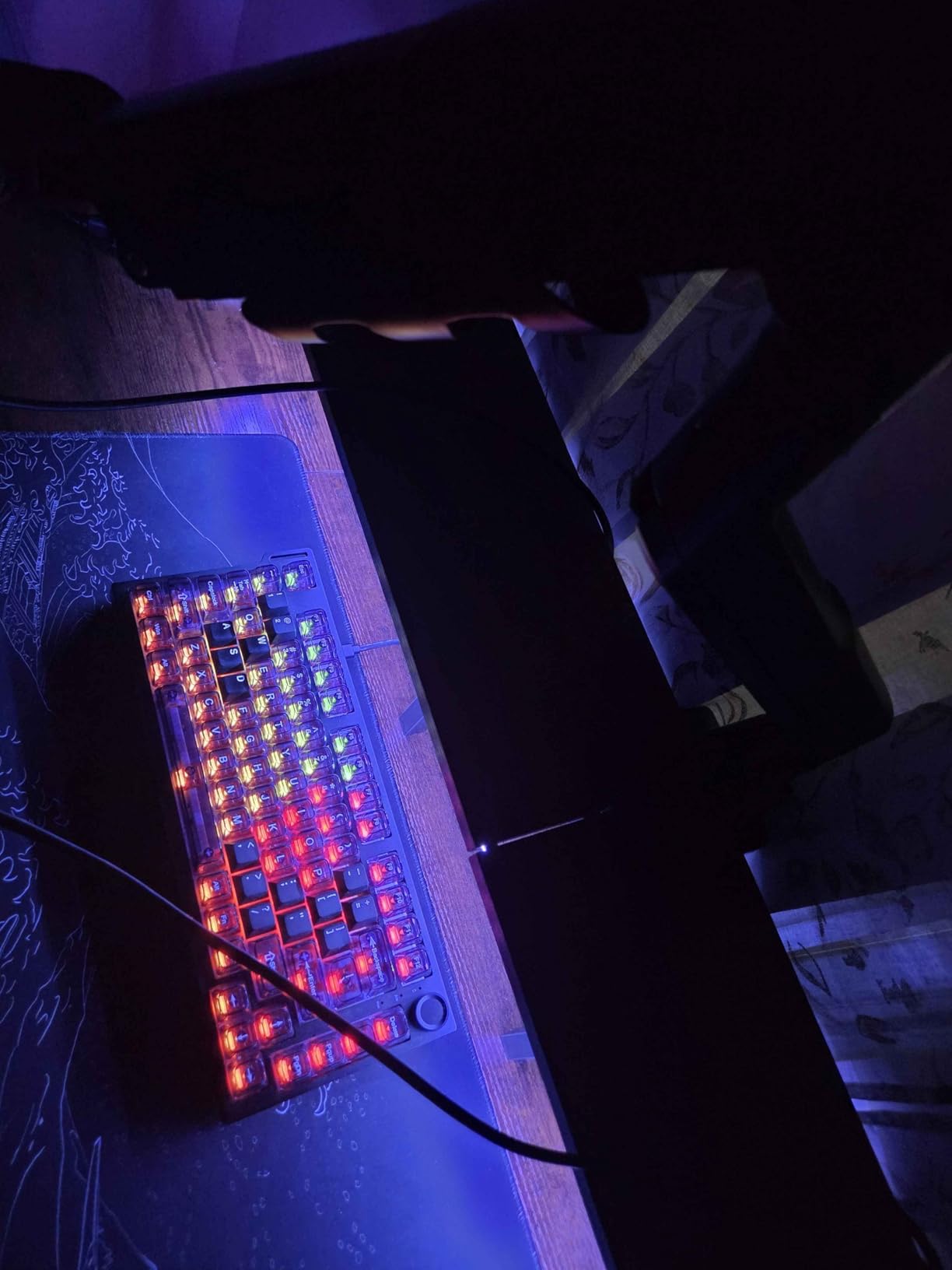 WALI Dual Monitor Stand for 13-32 inch Computer Screens, Dual Monitor Arms for 2 Monitors Holds up to 22 lbs, Height Adjustable Gas Spring Dual Monitors Mount, VESA 75x75/100x100mm (GSMP002N), Black customer photo 2