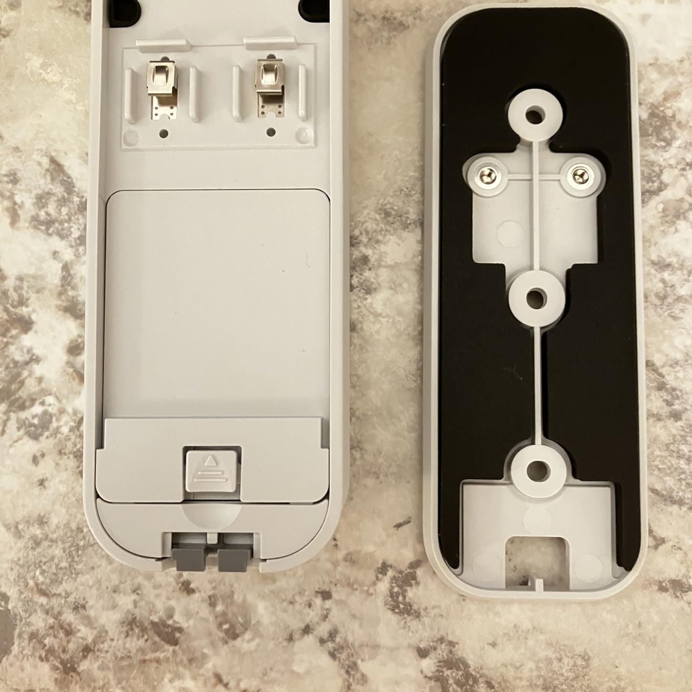 Blink Video Doorbell (newest model) - Head-to-toe HD view, two-year battery life, and simple setup. Sync Module Core included - System (Black) customer photo 2