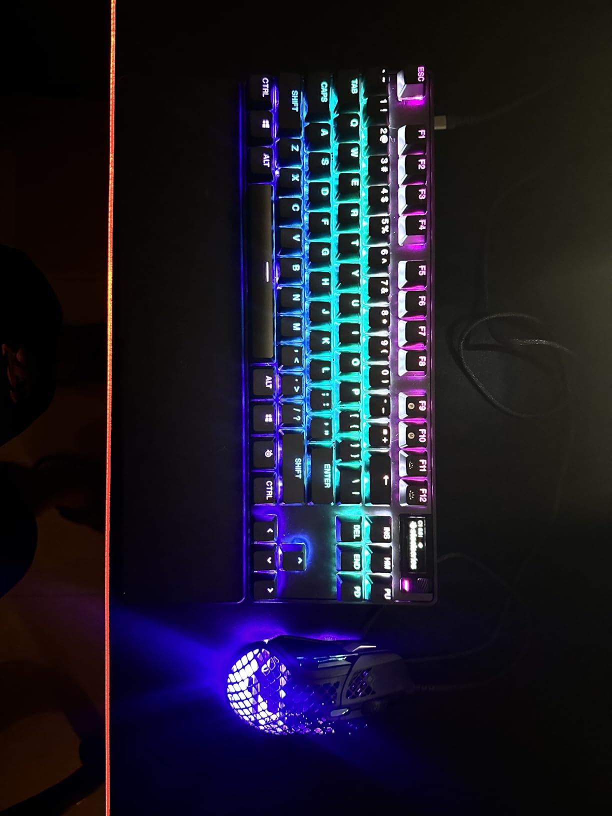 SteelSeries Apex Pro TKL Gen 3 OmniPoint 3.0 HyperMagnetic Switches Gaming Keyboard - Adjustable Actuation, Rapid Trigger, Game-Ready Presets, OLED, RGB, PBT Keycaps, USB-C customer photo 1