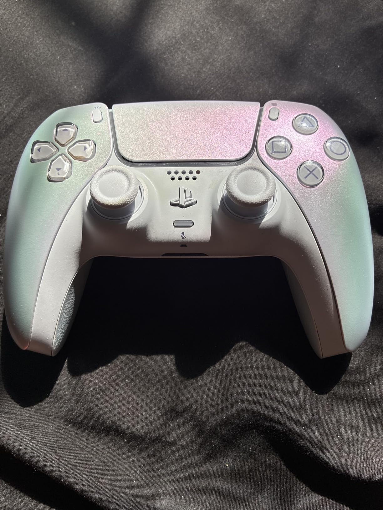 PlayStation DualSense Wireless Controller - Chroma Pearl customer photo 2