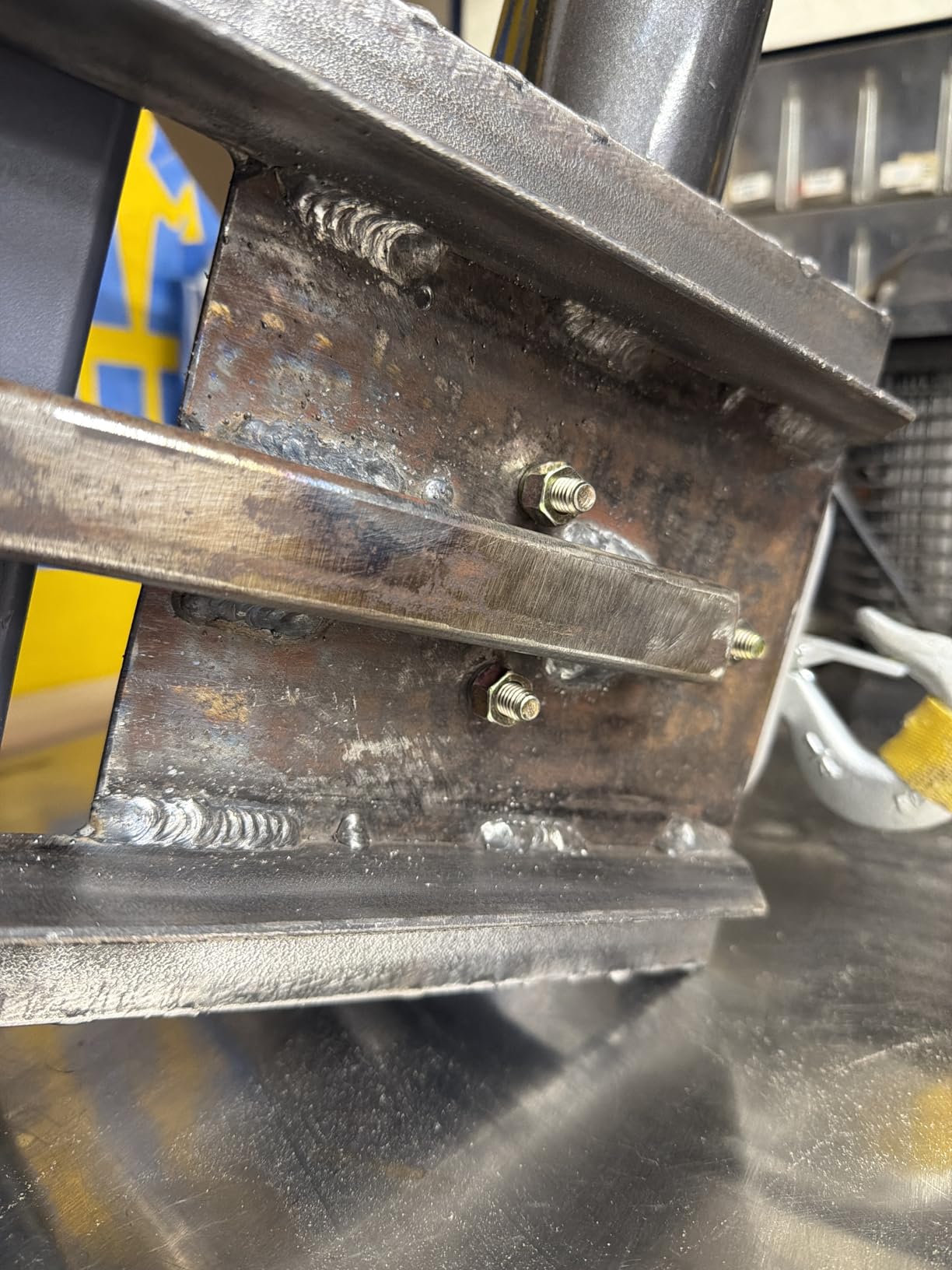 YESWELDER 165A MIG Welder, 110V/220V Dual Voltage, 4 in 1 Gas MIG/Flux Core MIG/Lift TIG/Stick Multiprocess Large LED Digital Display MIG Welding Machine customer photo 1