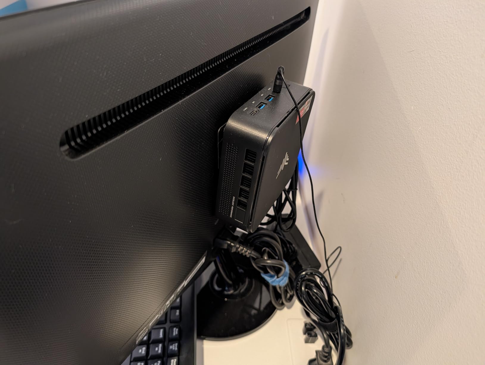 KAMRUI E3B Mini PC with AMD Ryzen 5 7430U, 16GB DDR4 512GB M.2 SSD Mini Gaming PC customer photo 1