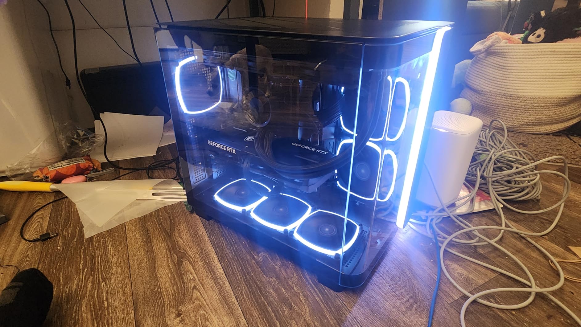 AMD Ryzen 7 9800X3D 8-Core, 16-Thread Desktop Processor customer photo 1