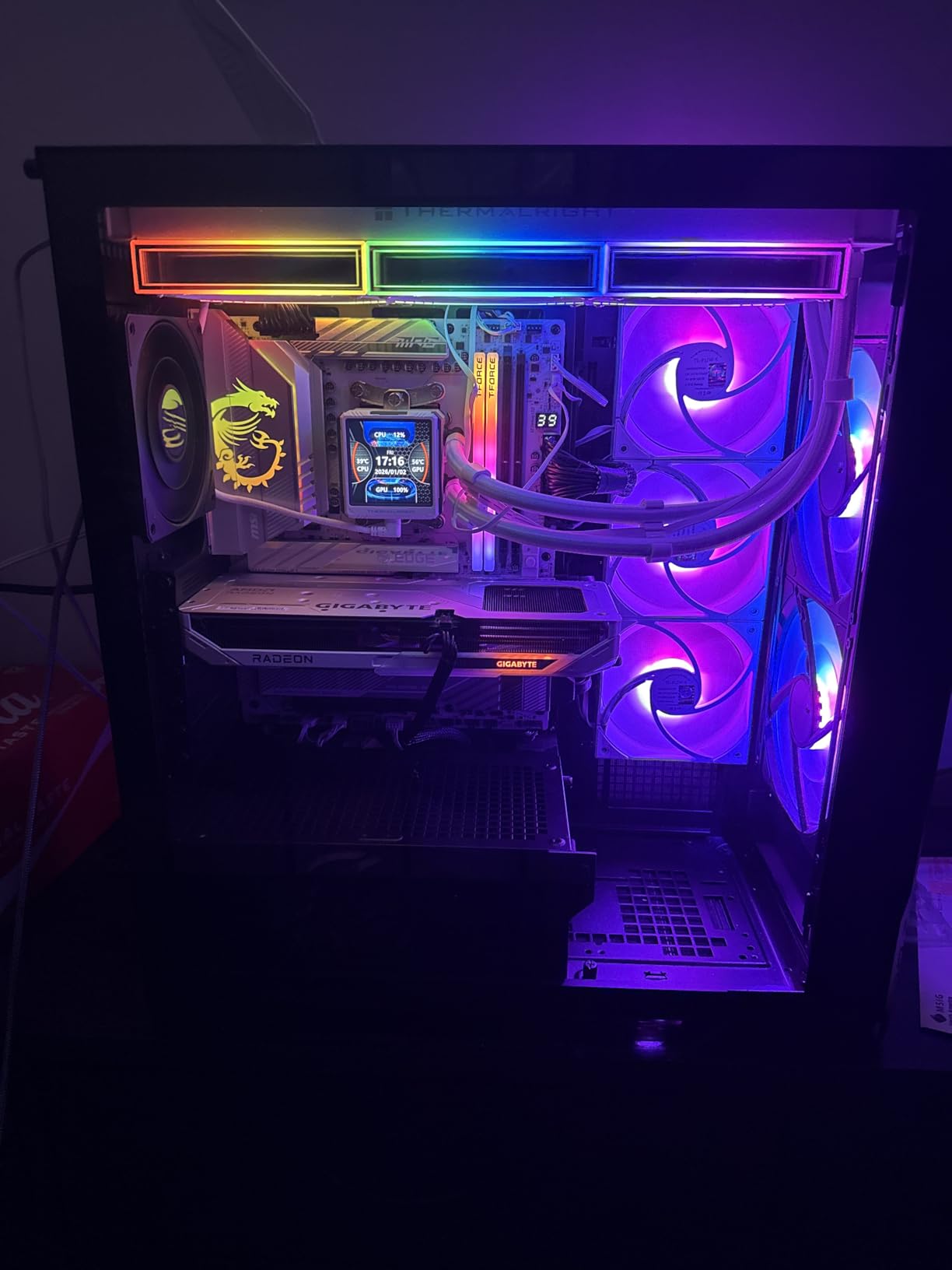 AMD Ryzen 7 9800X3D 8-Core, 16-Thread Desktop Processor customer photo 2