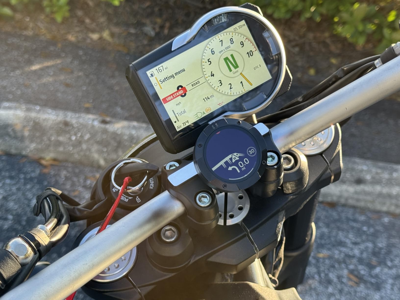 Beeline Moto II - Next Gen Motorcycle GPS Tracker | Compact Design, Waterproof Build, Simple Display & 14-Hour Battery | Glove Friendly Motorcycle Sat Nav Perfect for Adventure & Daily Commutes (Metal) customer photo 2