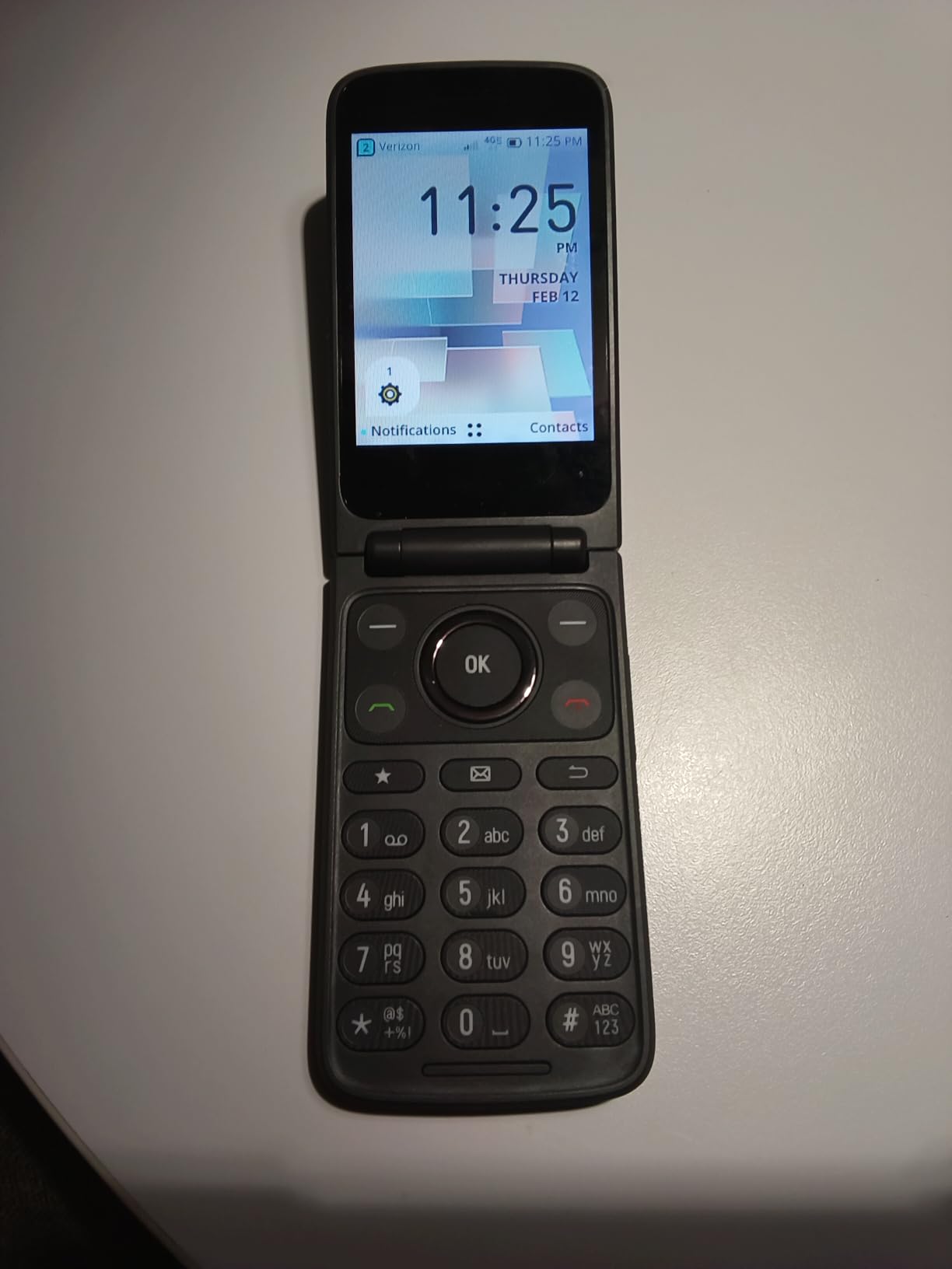 Verizon Prepaid TCL Go Flip 7 (T435S), 4G LTE Flip Phone, Easy-to-Use with Large Buttons, External Display, Long Battery Life - Locked to Verizon - Gray customer photo 1