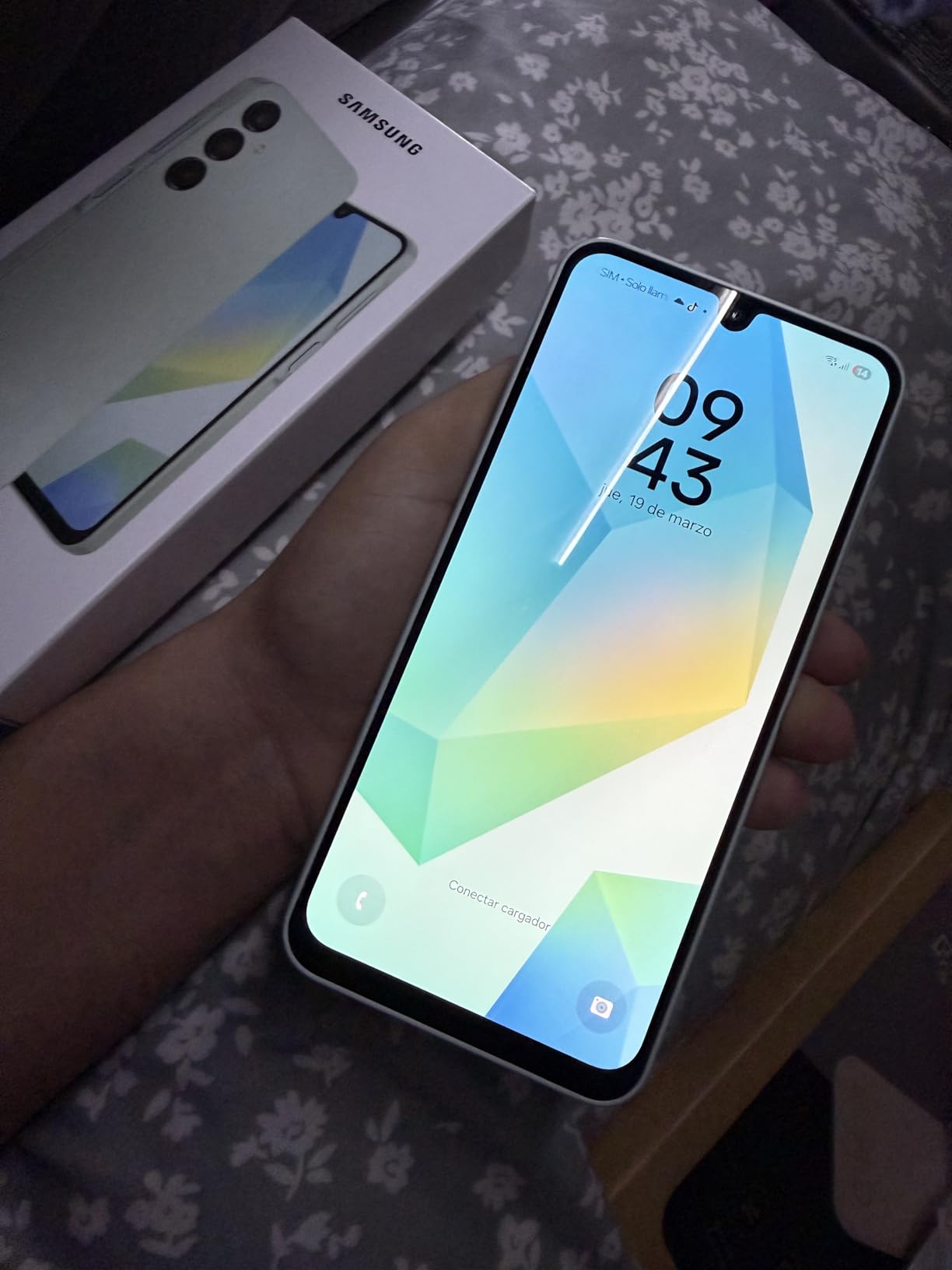 Samsung Galaxy A16 4G LTE (128GB + 4GB) International Model SM-A165F/DS Factory Unlocked, 6.7