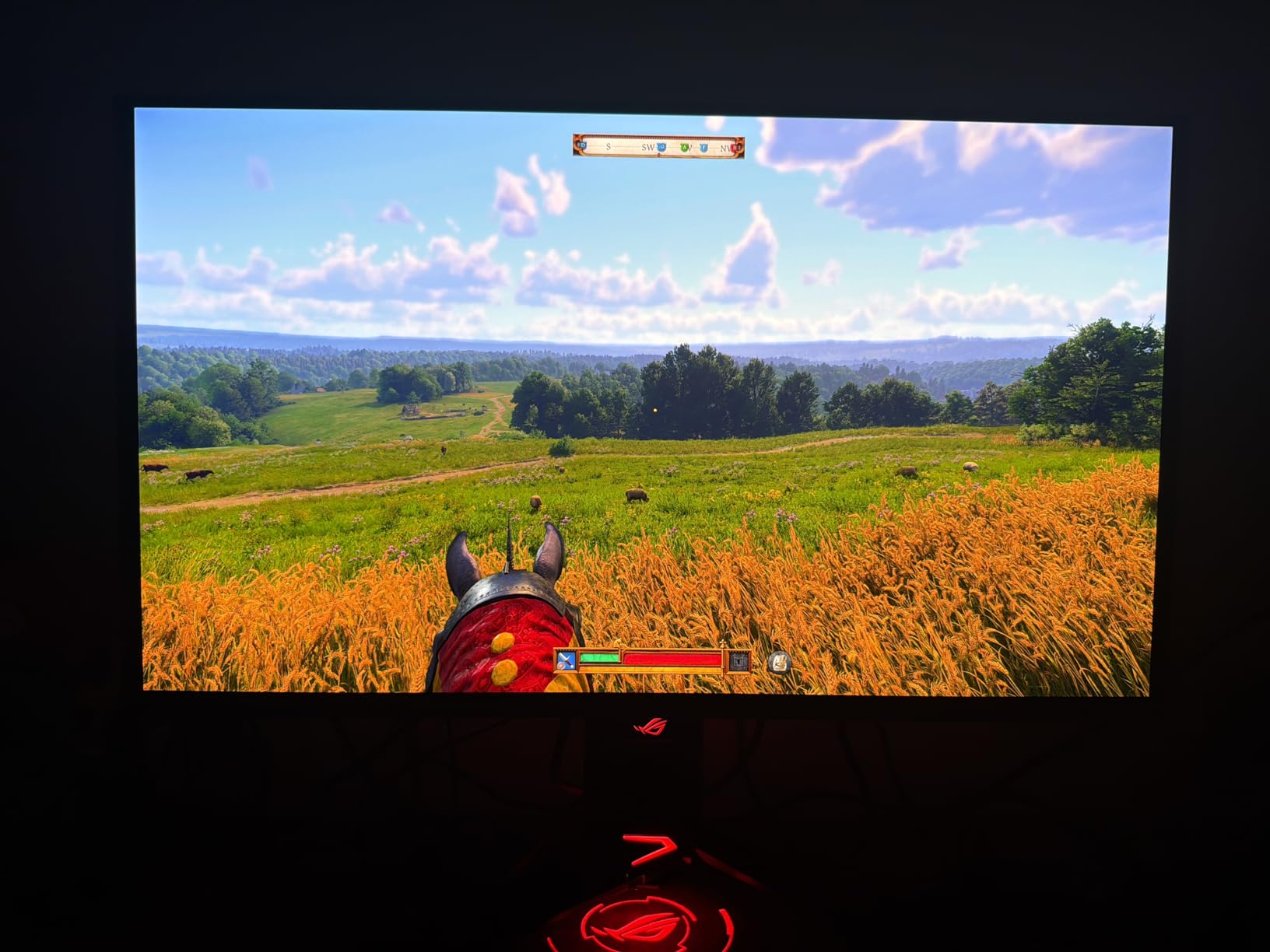 ASUS ROG Swift 27 inch 4K QD-OLED Gaming Monitor (PG27UCDM) - 240Hz, 0.03ms, Custom Heatsink, Neo Proximity Sensor, G-SYNC Compatible, 99% DCI-P3, DisplayPort 2.1a customer photo 2
