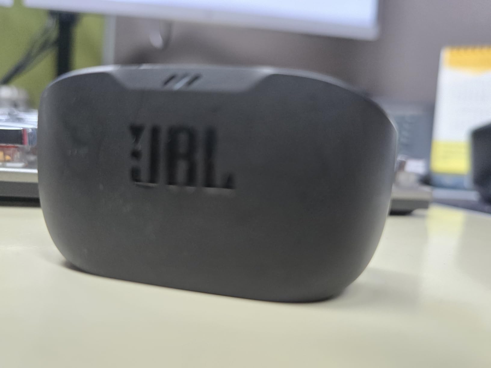JBL Vibe Buds 2 - True Wireless Noise Cancelling Earbuds with JBL Pure Bass Sound & Smart Ambient technology, 4mics for crisp, clear calls, up to 40Hrs of Playback, IP54 Dust & Water resistant (Black) customer photo 2