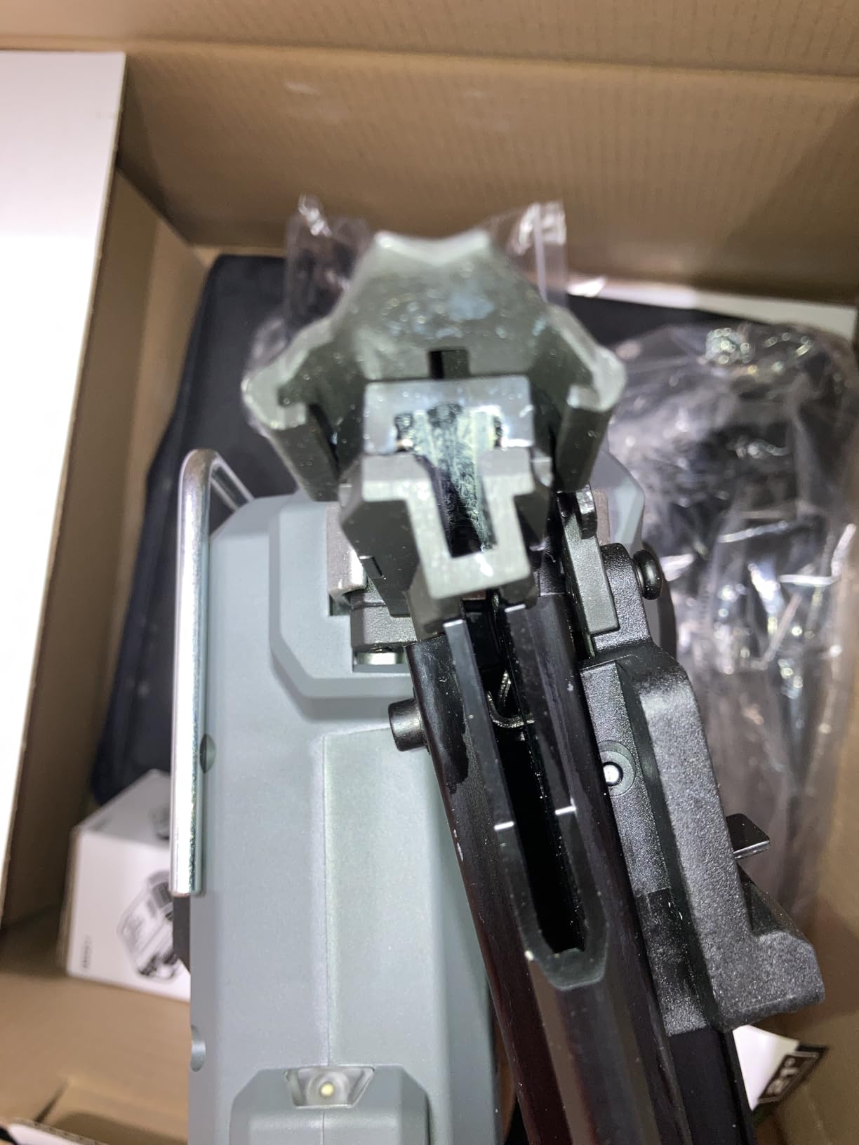 FLEX 24V 21° Framing Nailer Kit with 5.0Ah Lithium Battery and 160W Fast Charger - FX4351A-1C customer photo 1