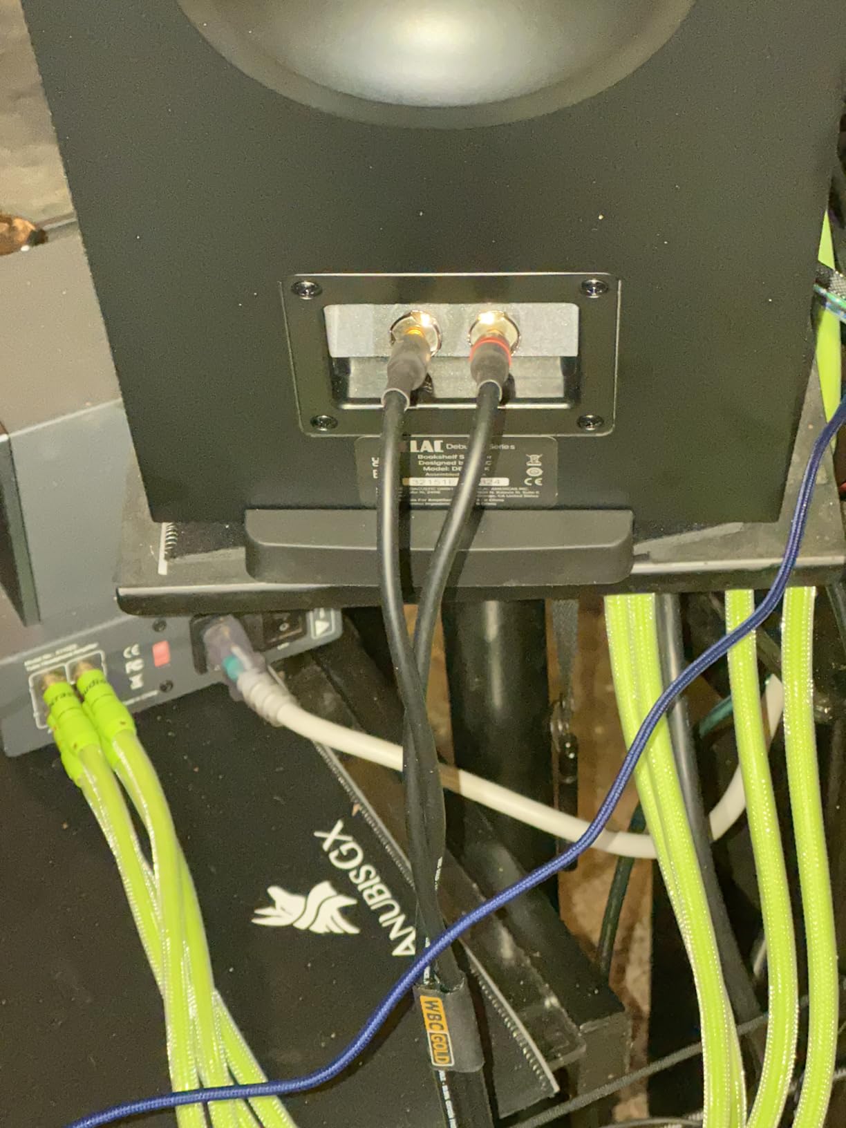 WORLDS BEST CABLES 25 Foot Low-Capacitance Low-Inductance High Purity OFC Audiophile HiFi Speaker Cable Pair with Gold Banana Plugs customer photo 1