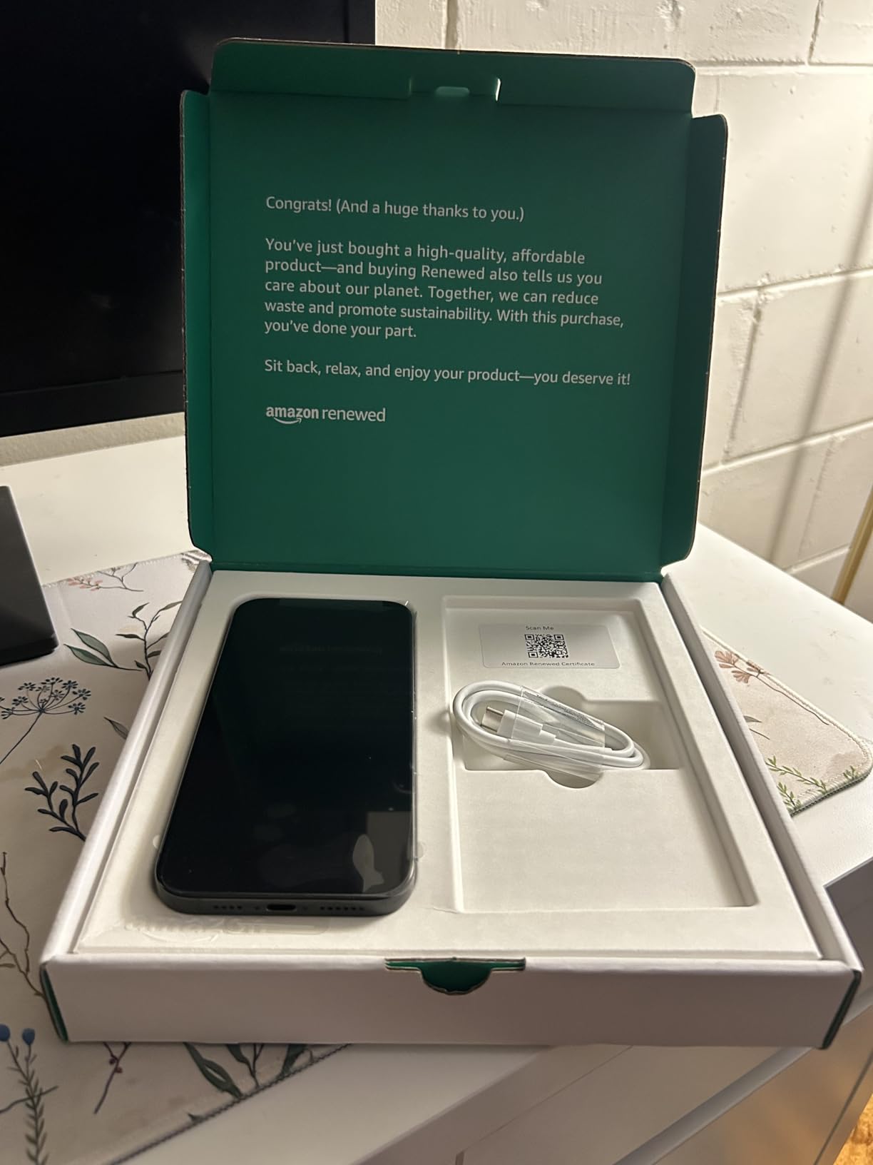 Apple iPhone (Renewed Premium) 16 Pro Max, US Version, 256GB, Black Titanium - Unlocked customer photo 1