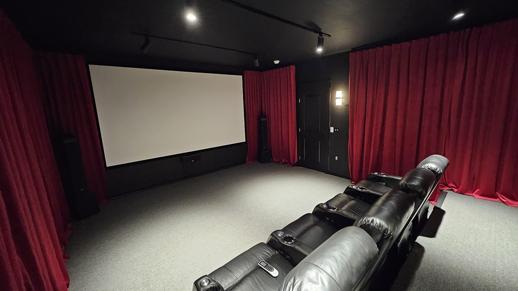 Hisense Laser Mini Projector C2, 65-300