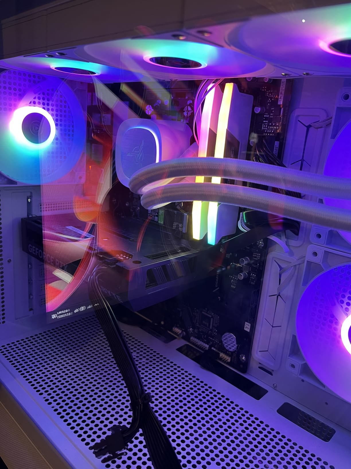 Skytech Gaming Azure 3 Desktop PC, Ryzen 7 9700X 3.8 GHz, NVIDIA RTX 4060 8GB, 1TB NVMe SSD, 16GB DDR5 RAM 6000, 650W Gold PSU, 360mm ARGB AIO, Wi-Fi, Win 11 customer photo 1