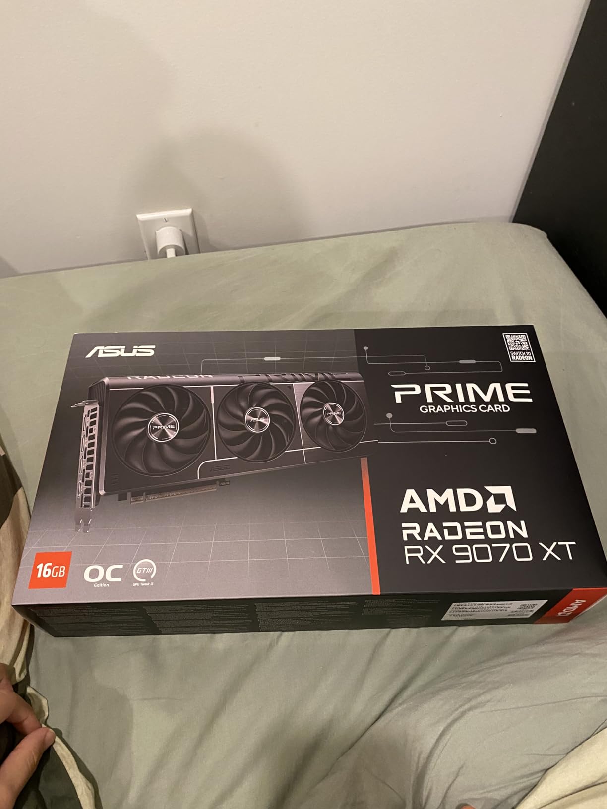 Prime Radeon RX 9070 XT OC Edition Graphics Card, AMD (PCIe 5.0, HDMI/DP 2.1, 2.5-Slot Design, Axial-tech Fans, Ball Bearings, Dual BIOS, GPU Guard) customer photo 2