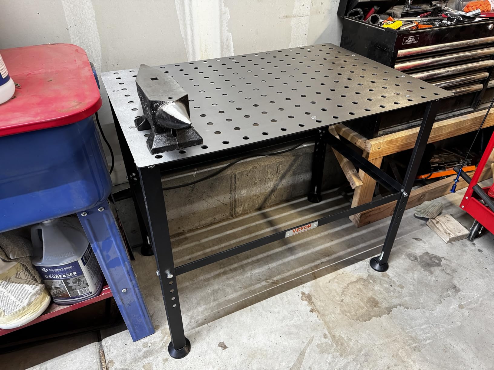 VEVOR Welding Table 36