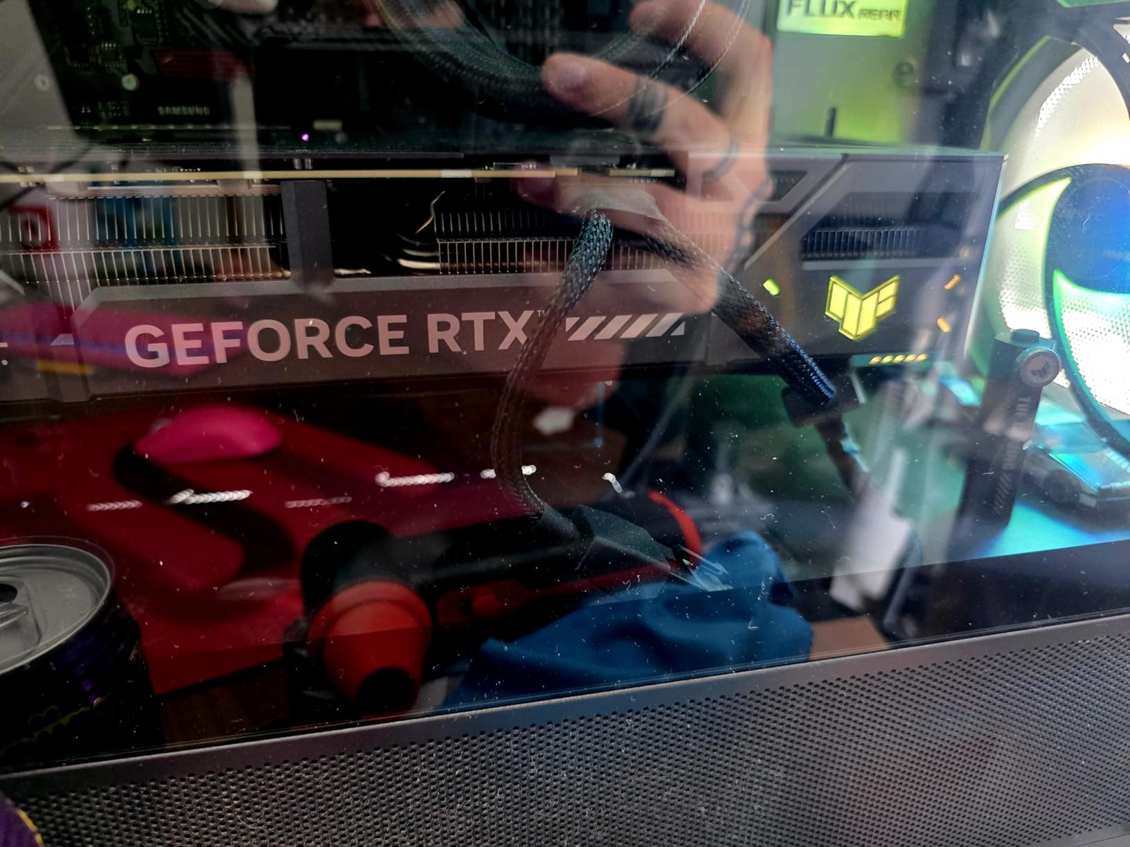 ASUS TUF GeForce RTX 5070 12GB GDDR7 OC Edition Graphics Card, NVIDIA, Desktop (PCIe 5.0, HDMI/DP 2.1, 3.125-Slot, Military-Grade Components, Protective PCB Coating, Axial-tech Fans) customer photo 1