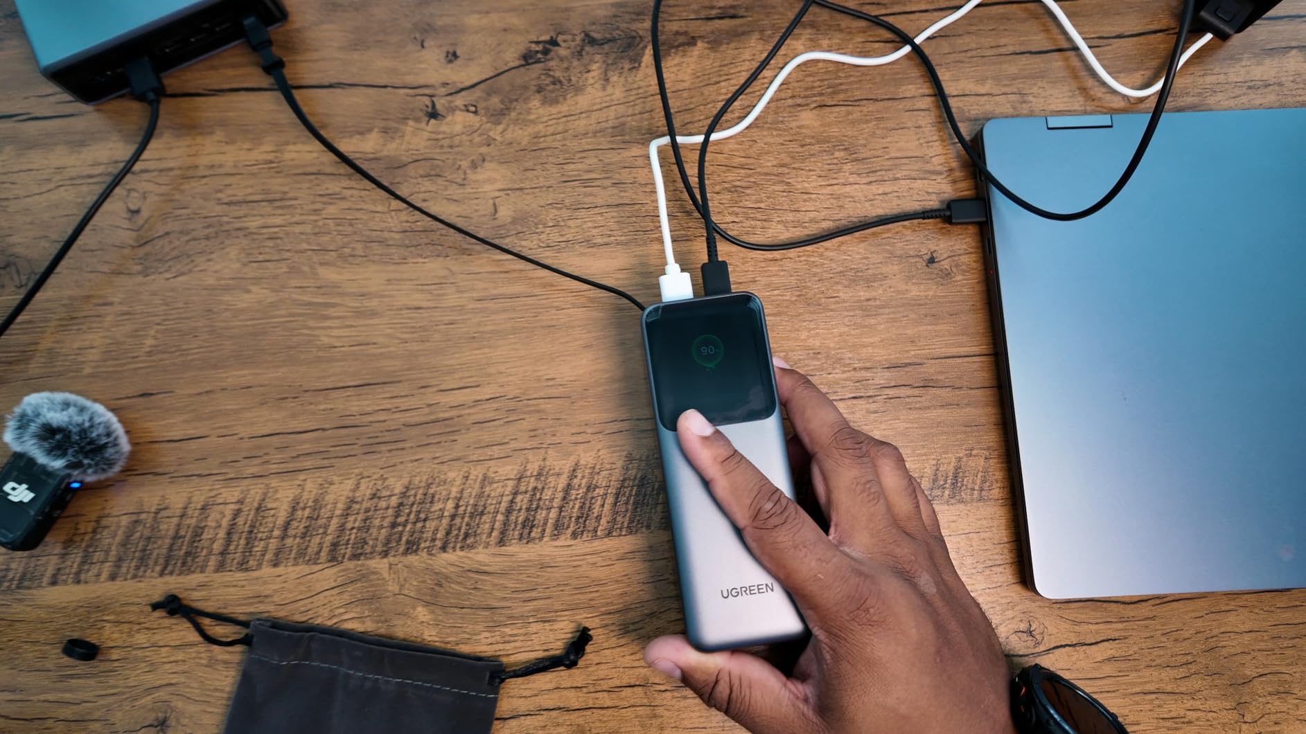 UGREEN Nexode Power Bank 20000mAh 165W with Built-in USB C Cable Laptop Travel Portable Charger, 100W Input, Fast Charging customer photo 1