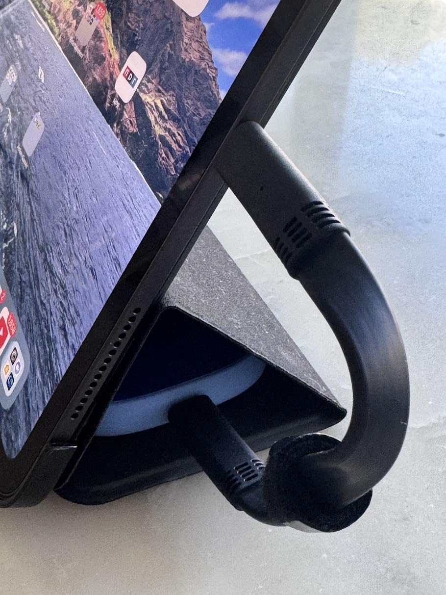 SanDisk 2TB Creator Phone SSD - Up to 1,000 MB/s - Compatible with MagSafe for Your USB-C Smartphone - Shoot in ProRes with iPhone 15 Pro/Pro Max and iPhone 16 Pro/Pro Max - SDSSDE62C-2T00-G25 customer photo 1