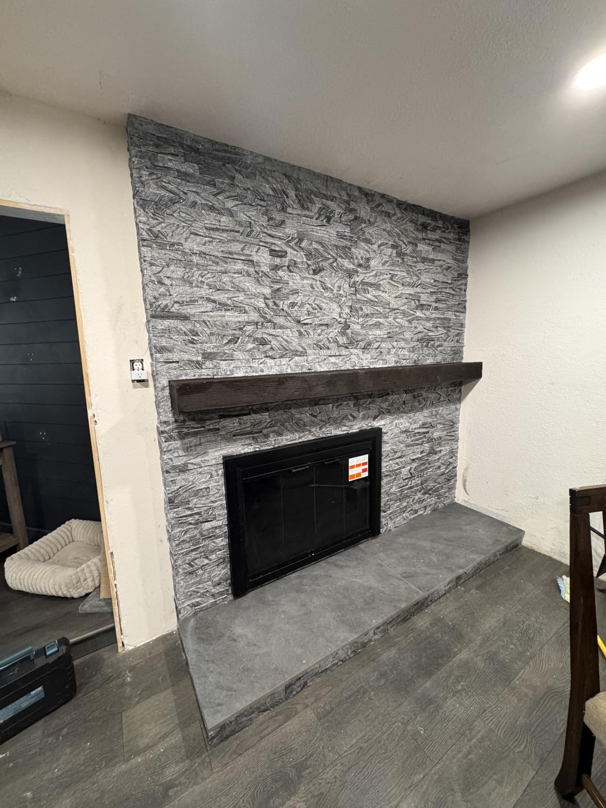 Motovera Self Leveling Laser Level 100ft, Green Cross Line with Tripod, 4 Brightness Modes & Pulse Function, Manual & Self-Leveling Modes, IP54 Waterproof for Picture Hanging, Tile, DIY Construction customer photo 1