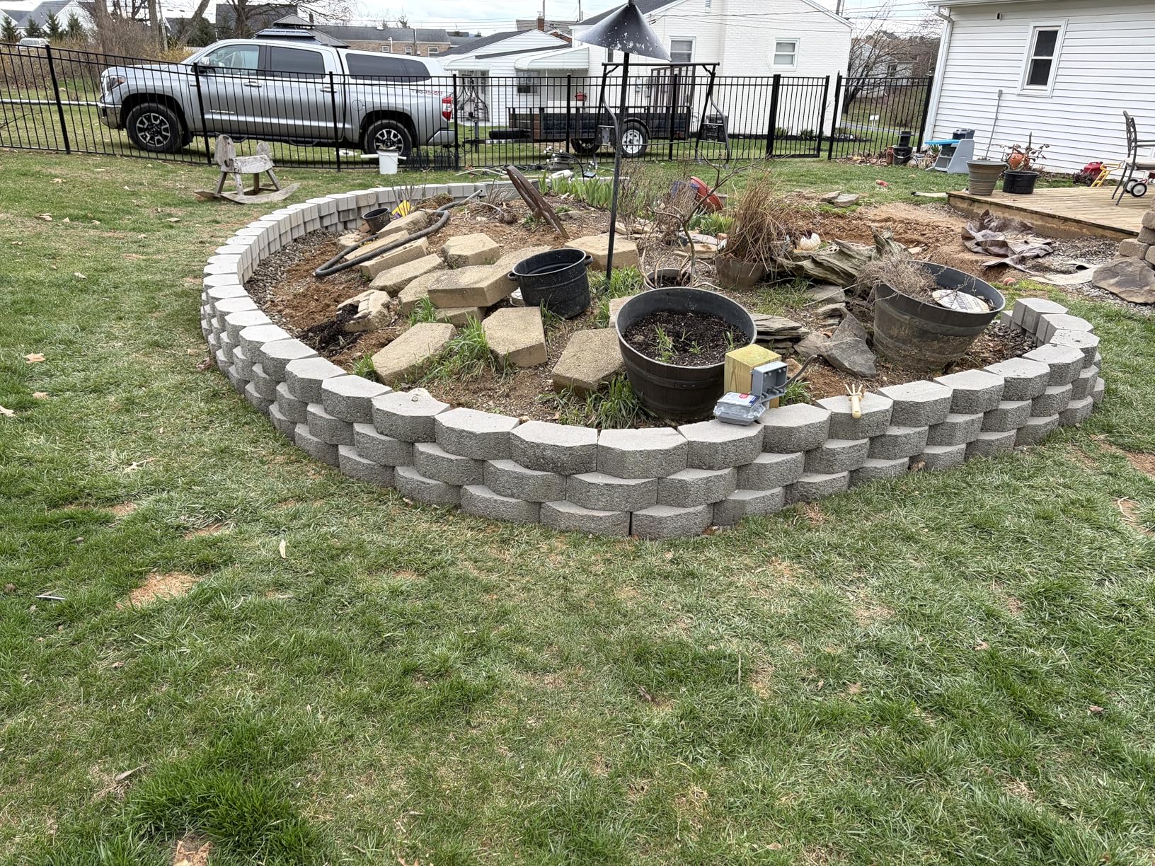 Motovera Self Leveling Laser Level 100ft, Green Cross Line with Tripod, 4 Brightness Modes & Pulse Function, Manual & Self-Leveling Modes, IP54 Waterproof for Picture Hanging, Tile, DIY Construction customer photo 2